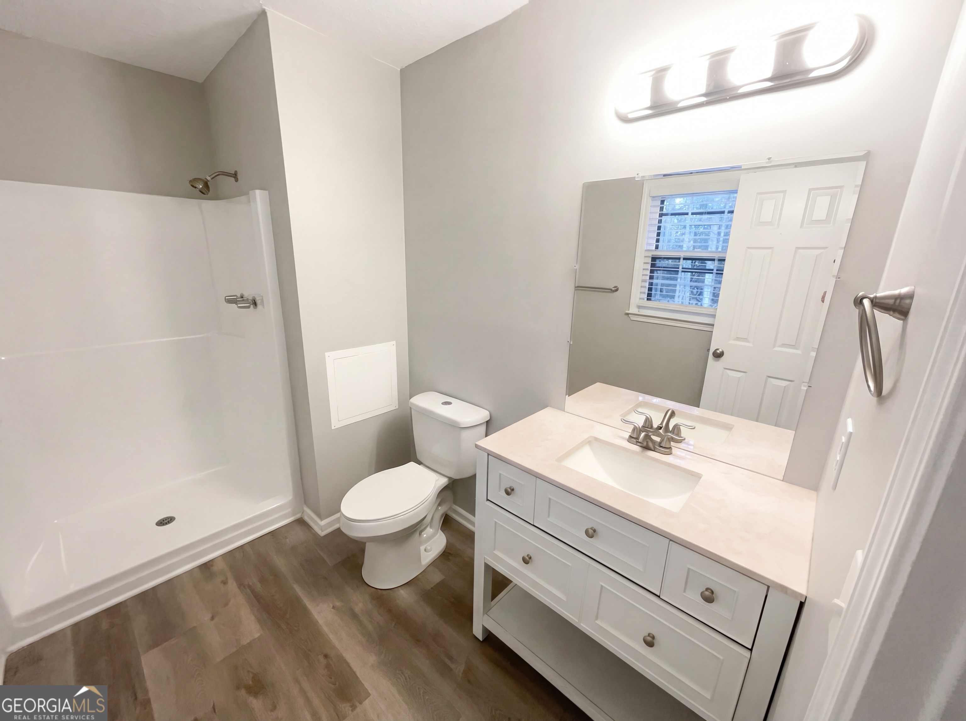 10 King Drive Property Photo 16