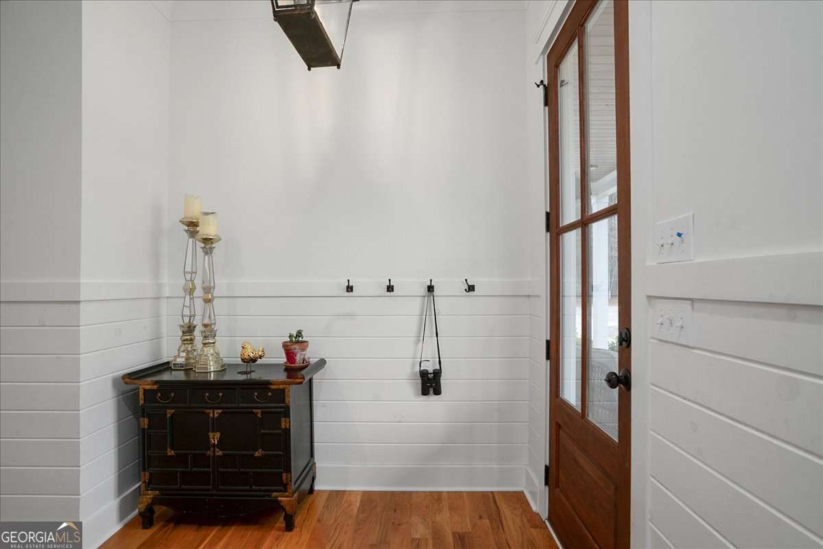 2942 Salem Road Property Photo 4