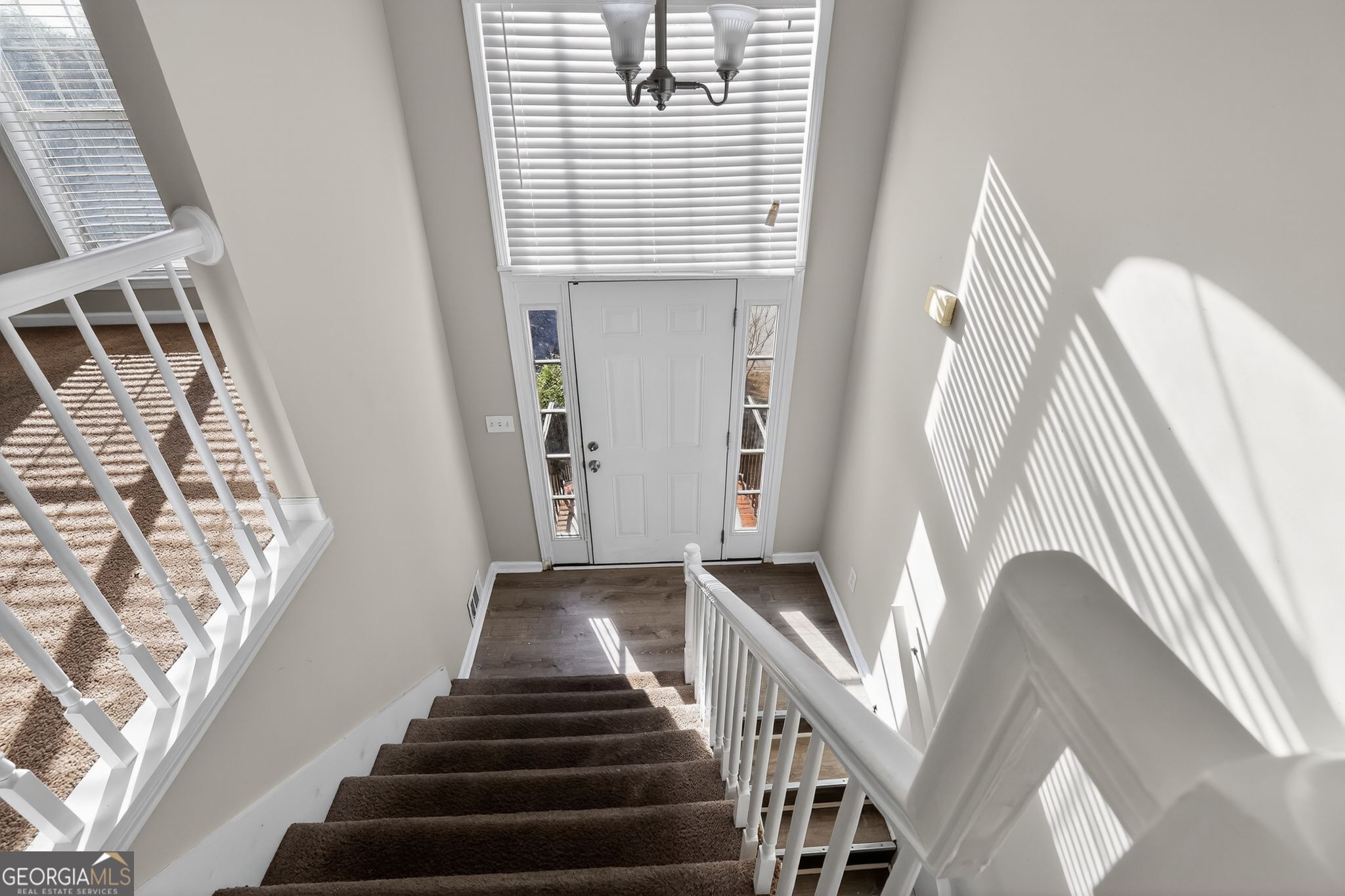 6820 Yorkdale Court Property Photo 7