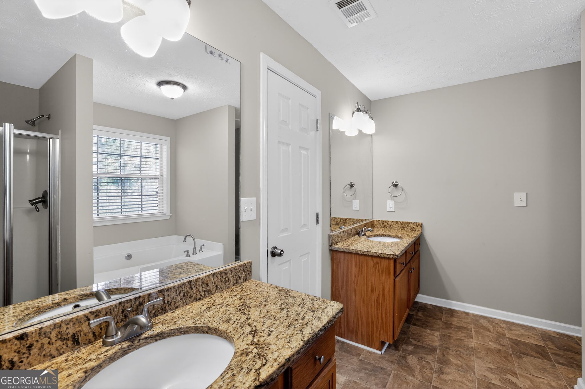 6820 Yorkdale Court Property Photo 29
