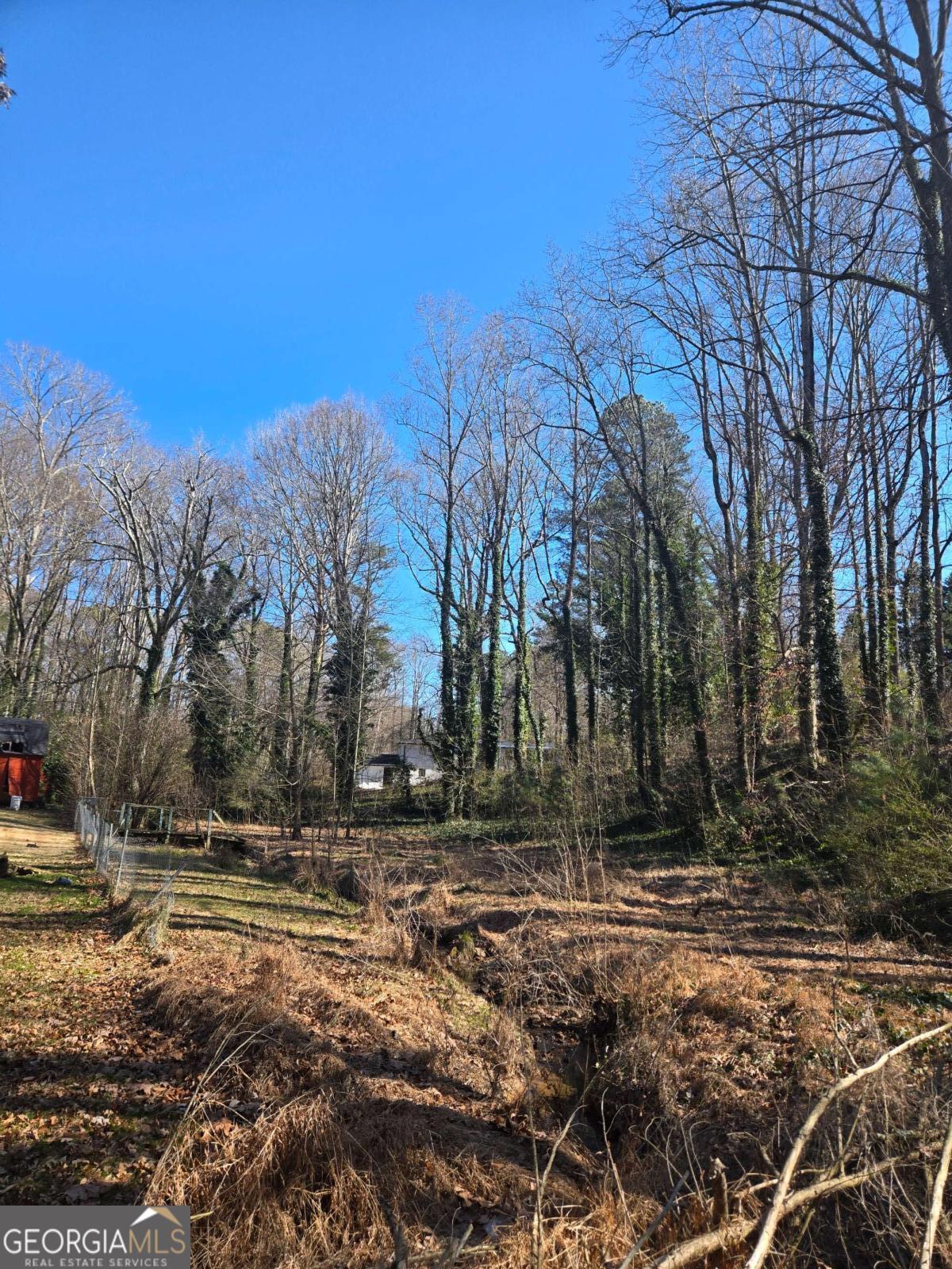 5674 Woodland Drive Property Photo 7