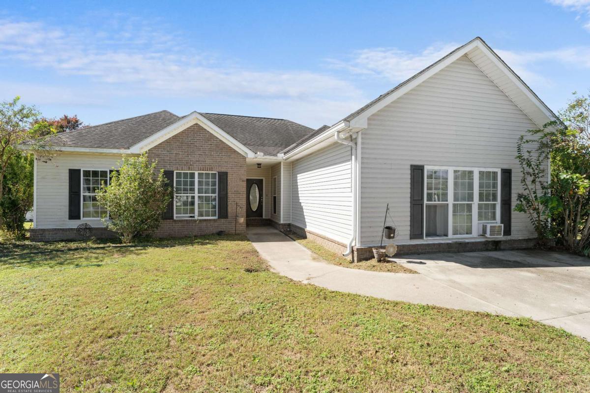 116 Summer Wind Place Property Photo 2
