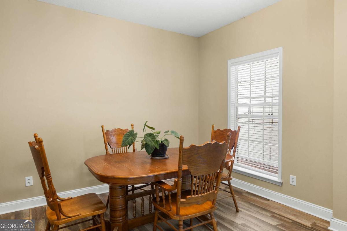 116 Summer Wind Place Property Photo 4