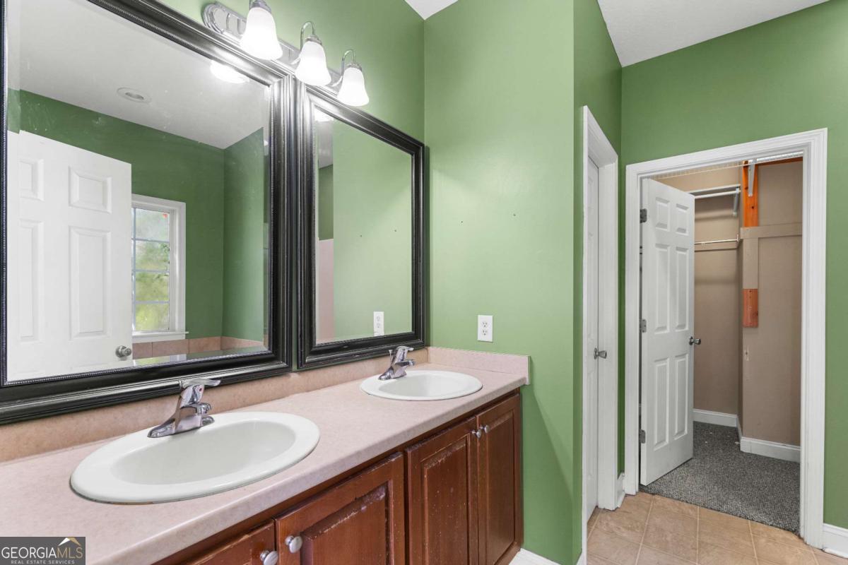 116 Summer Wind Place Property Photo 14