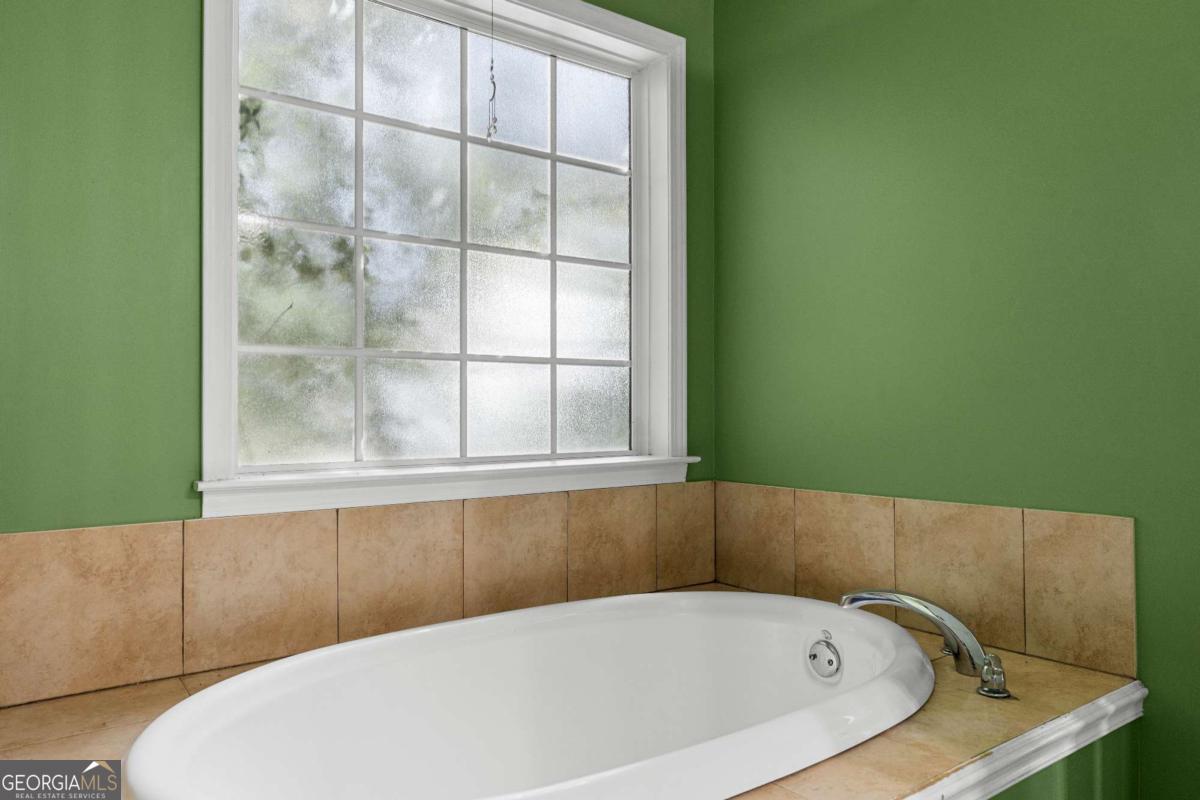 116 Summer Wind Place Property Photo 15