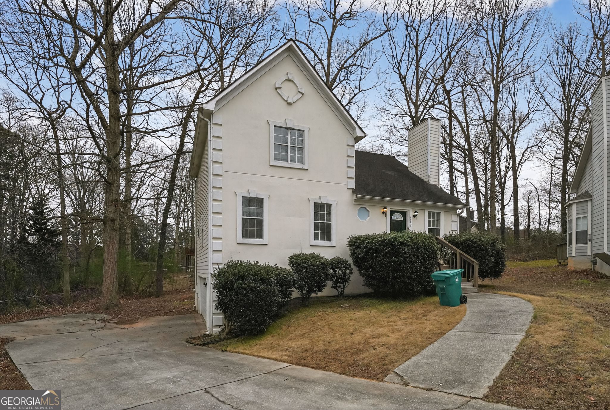 5207 Oaktree Court Property Photo 6