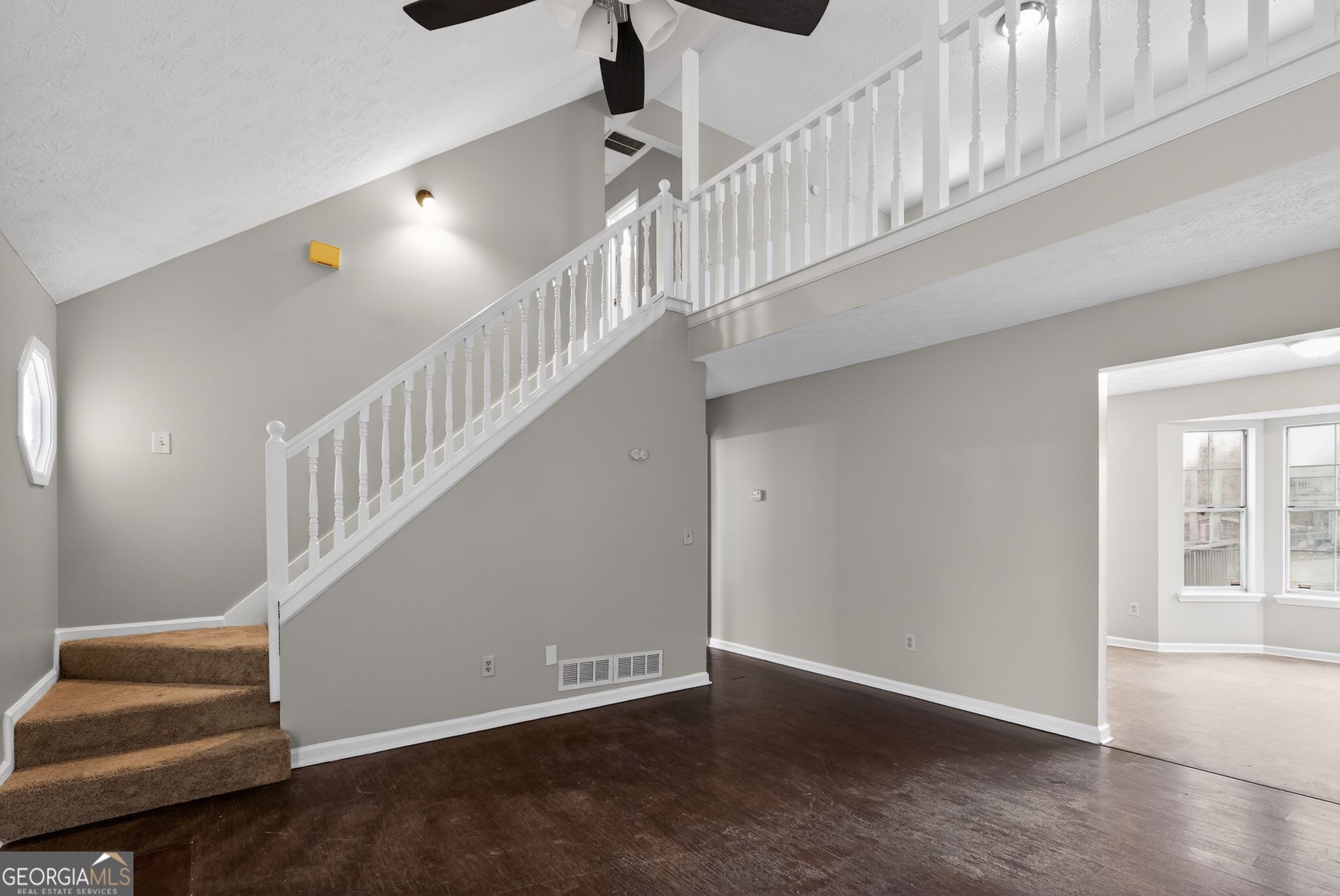 5207 Oaktree Court Property Photo 10