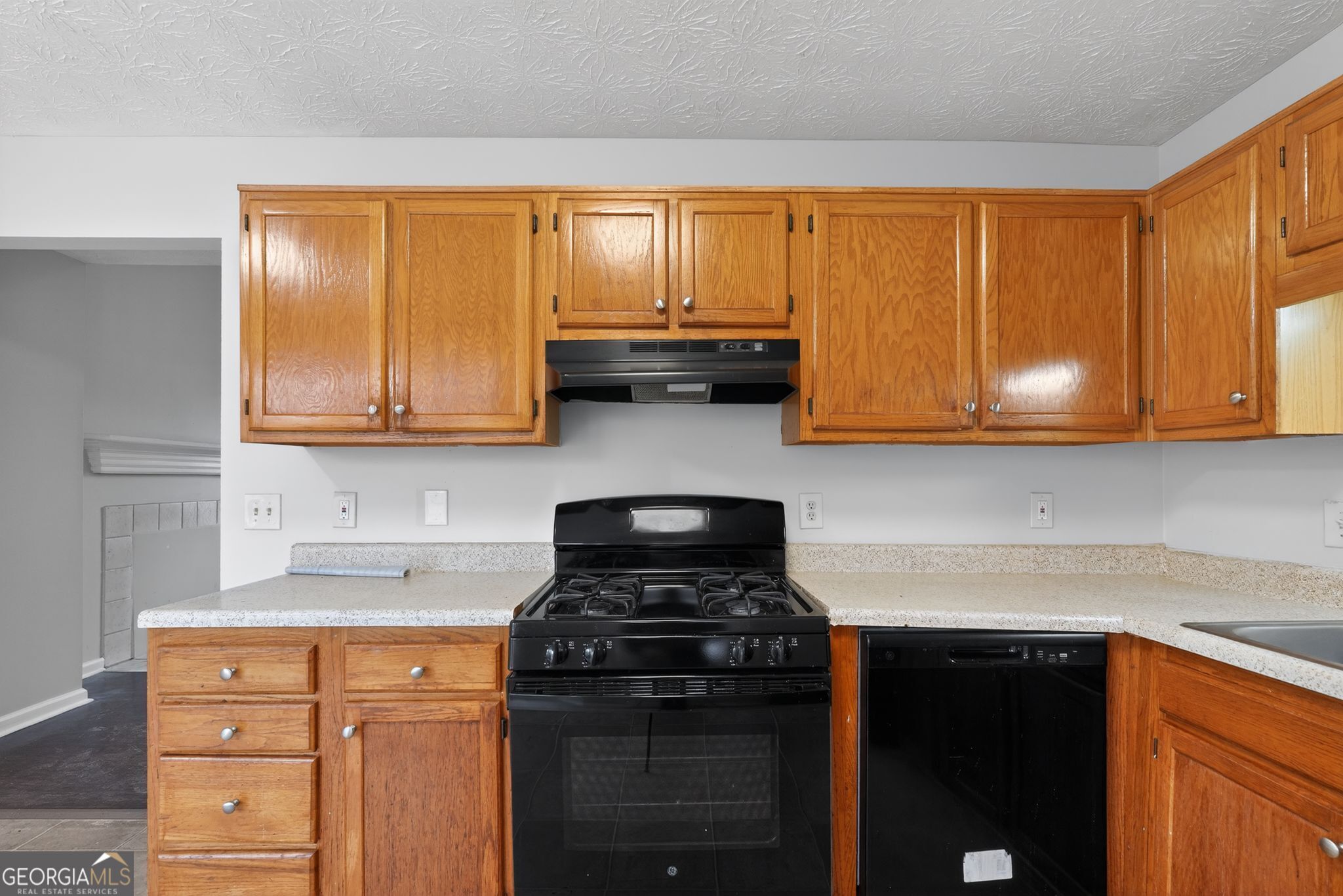 5207 Oaktree Court Property Photo 13