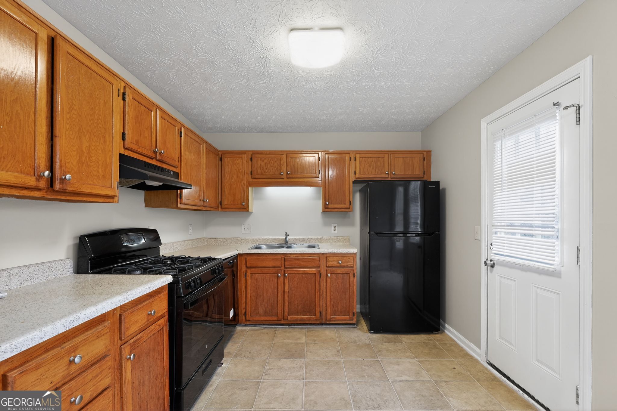 5207 Oaktree Court Property Photo 14