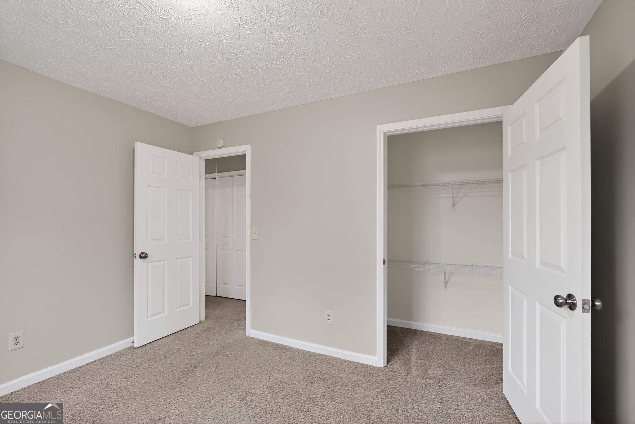 5207 Oaktree Court Property Photo 27