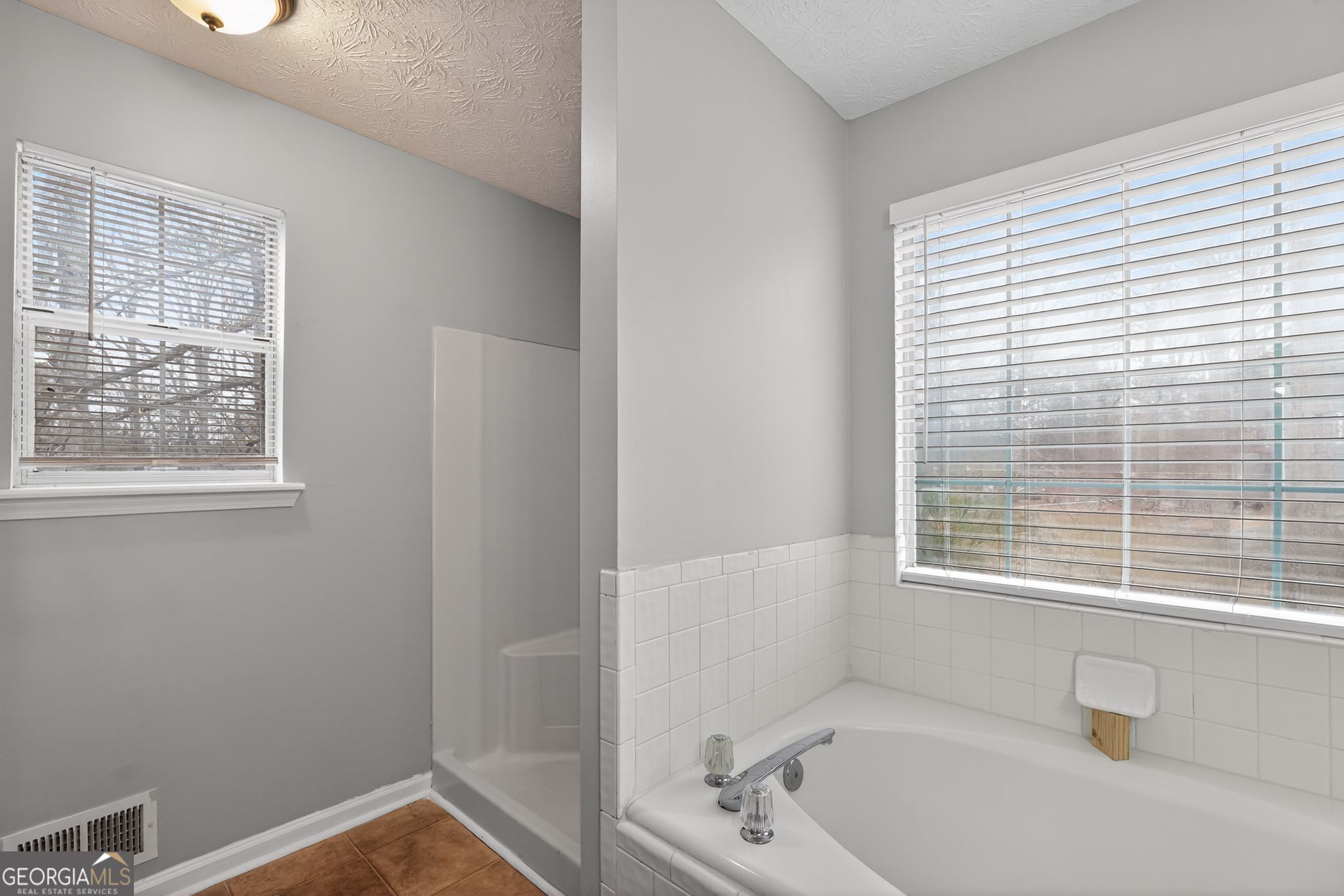 5207 Oaktree Court Property Photo 30