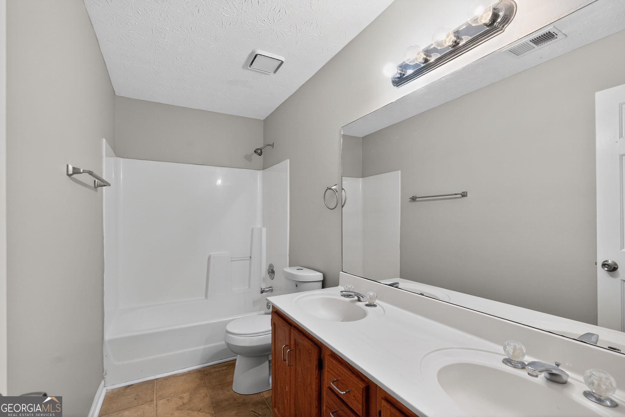 5207 Oaktree Court Property Photo 31
