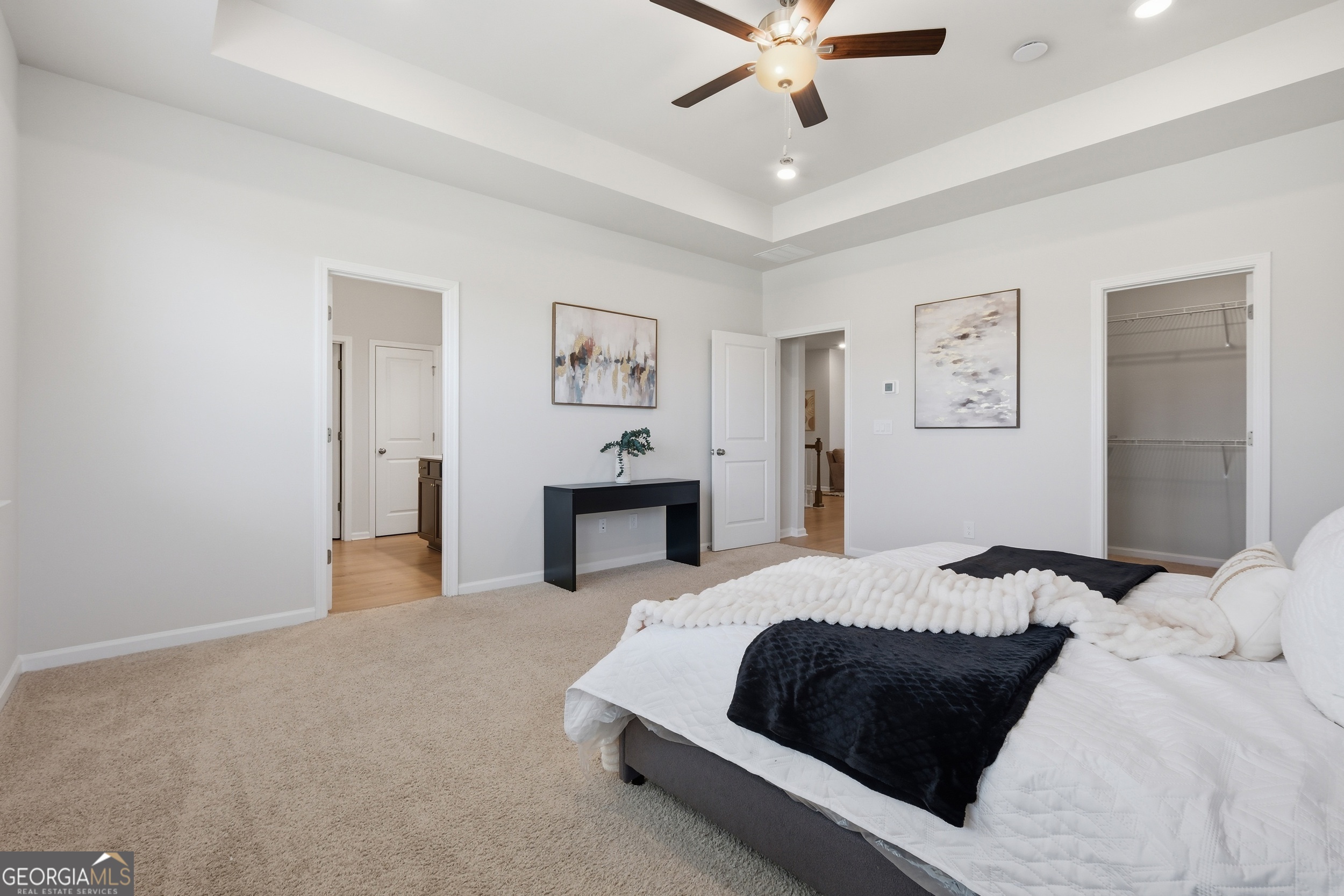 8820 Shipton Circle Property Photo 14
