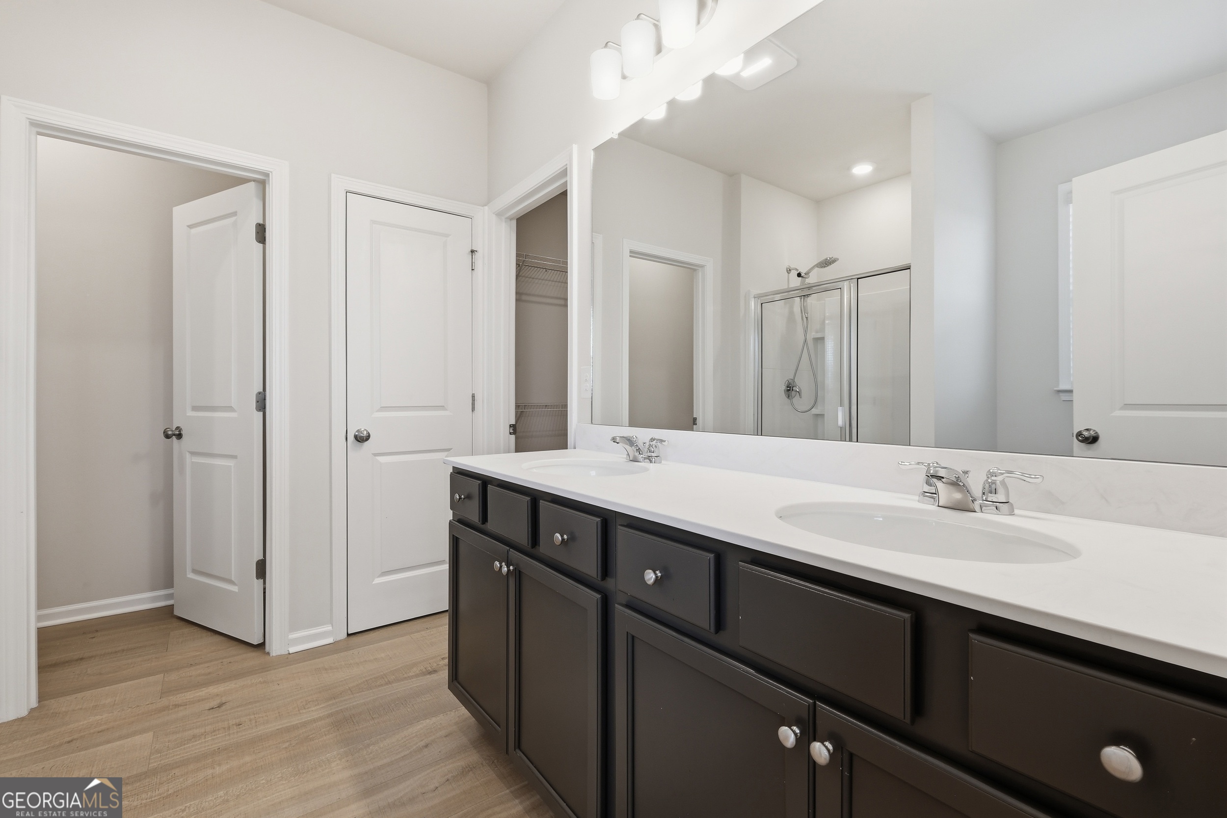 8820 Shipton Circle Property Photo 17