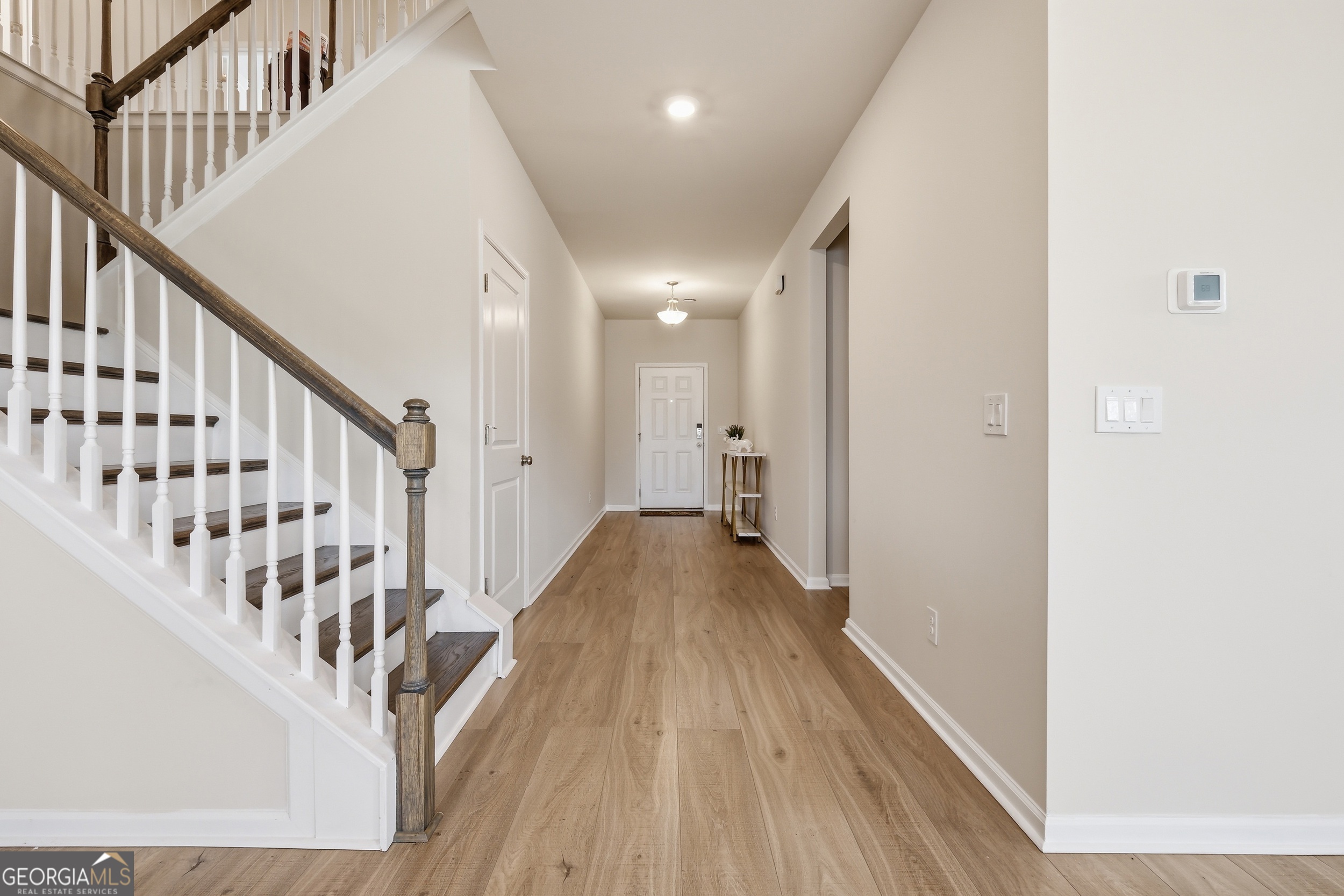 8820 Shipton Circle Property Photo 20