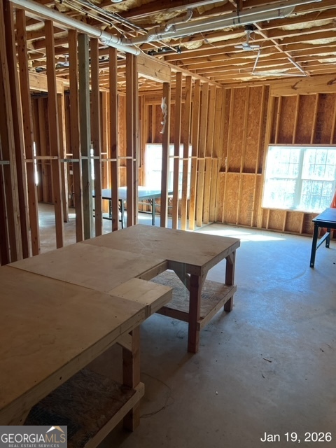522 Anniston Drive Property Photo 4