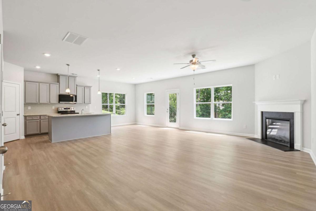 314 Cedar Wood Trace Property Photo 14