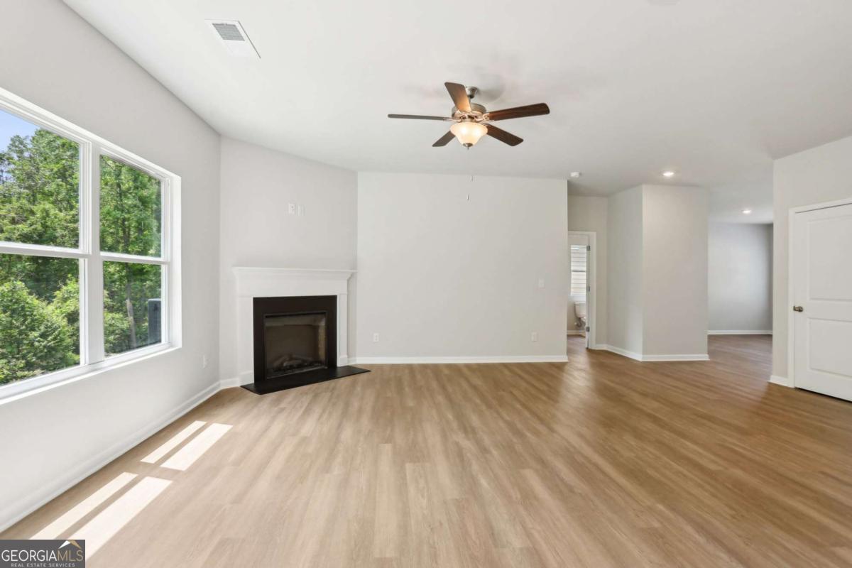 314 Cedar Wood Trace Property Photo 16