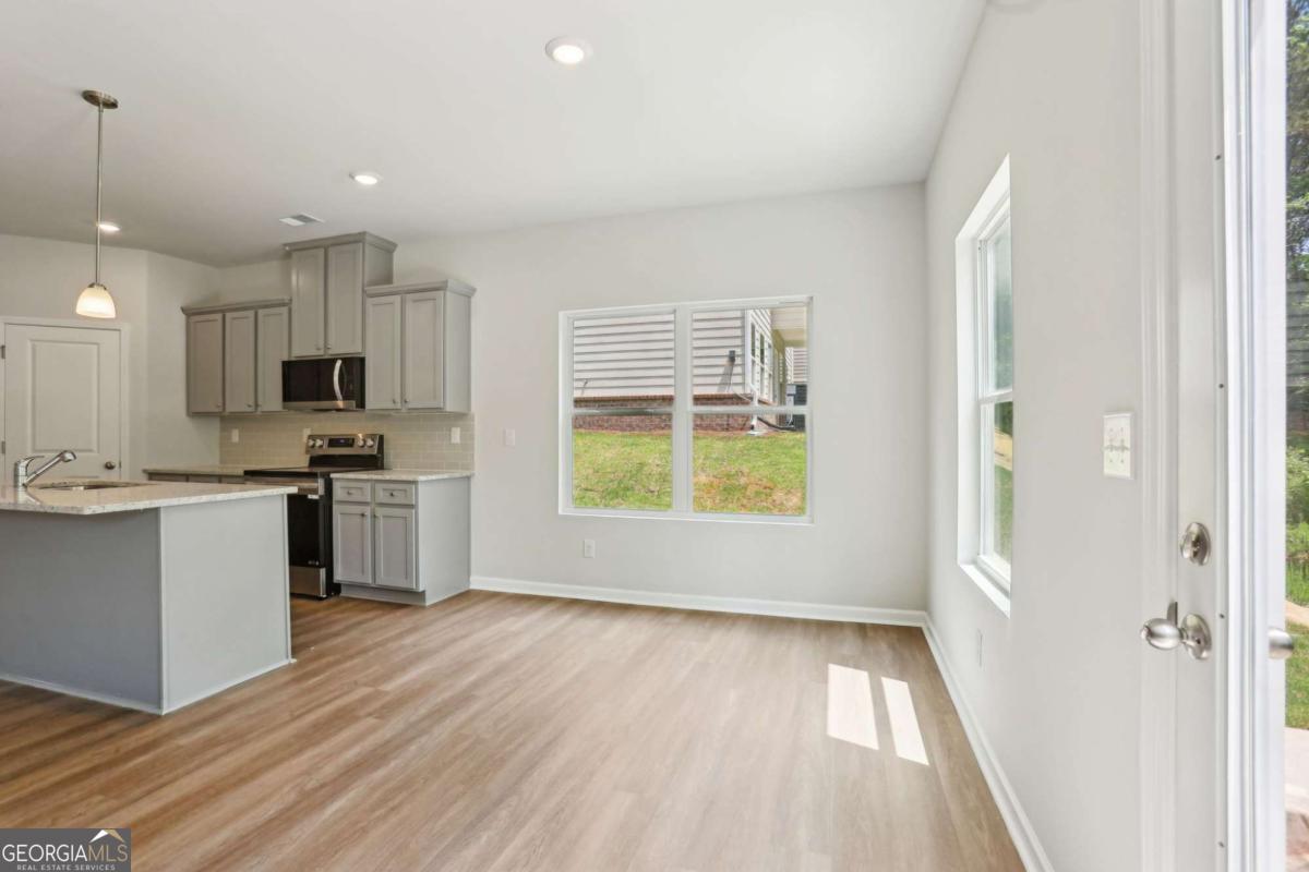 314 Cedar Wood Trace Property Photo 21
