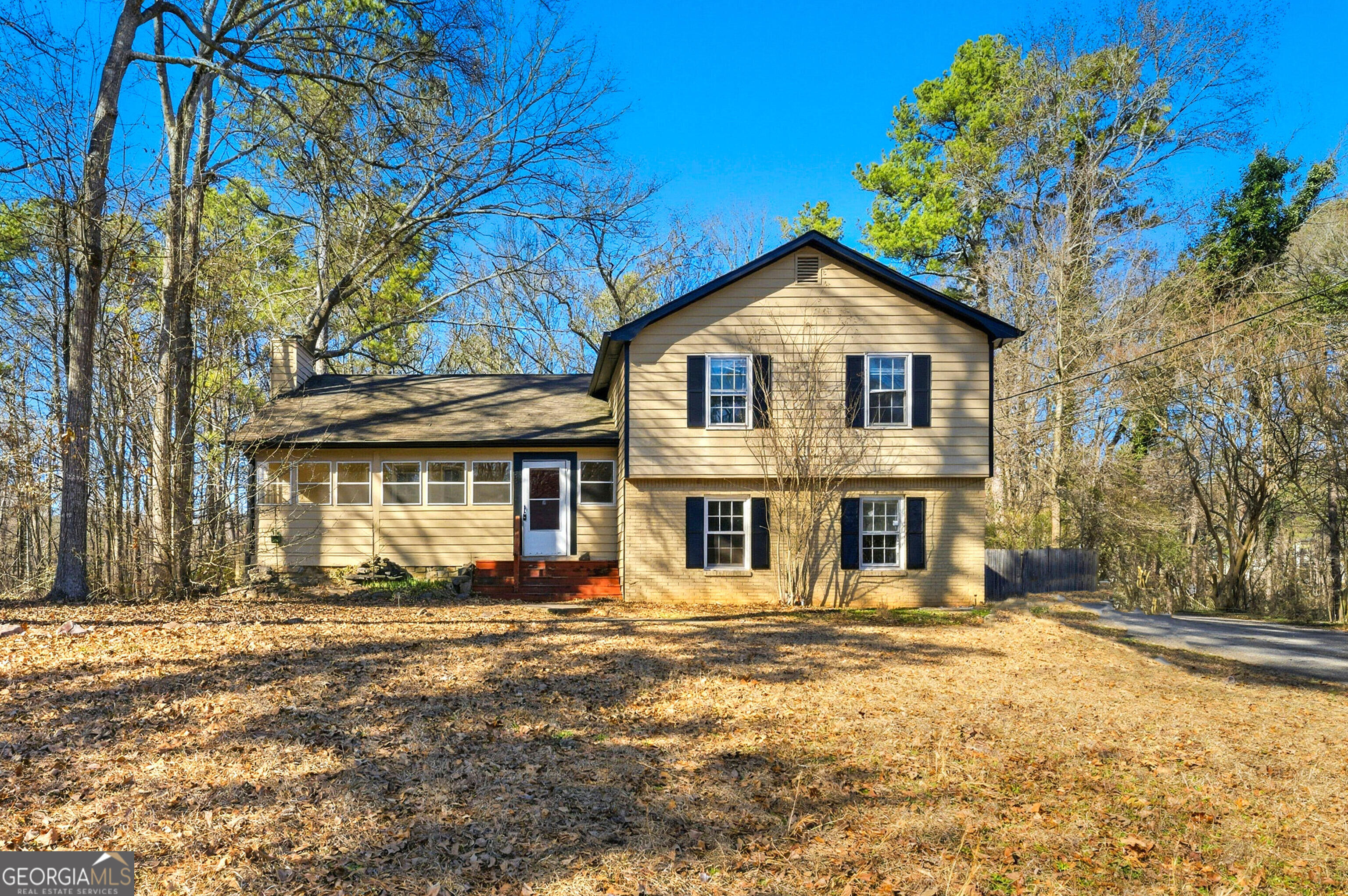 2653 Laurel Woods Lane Se Property Photo 1