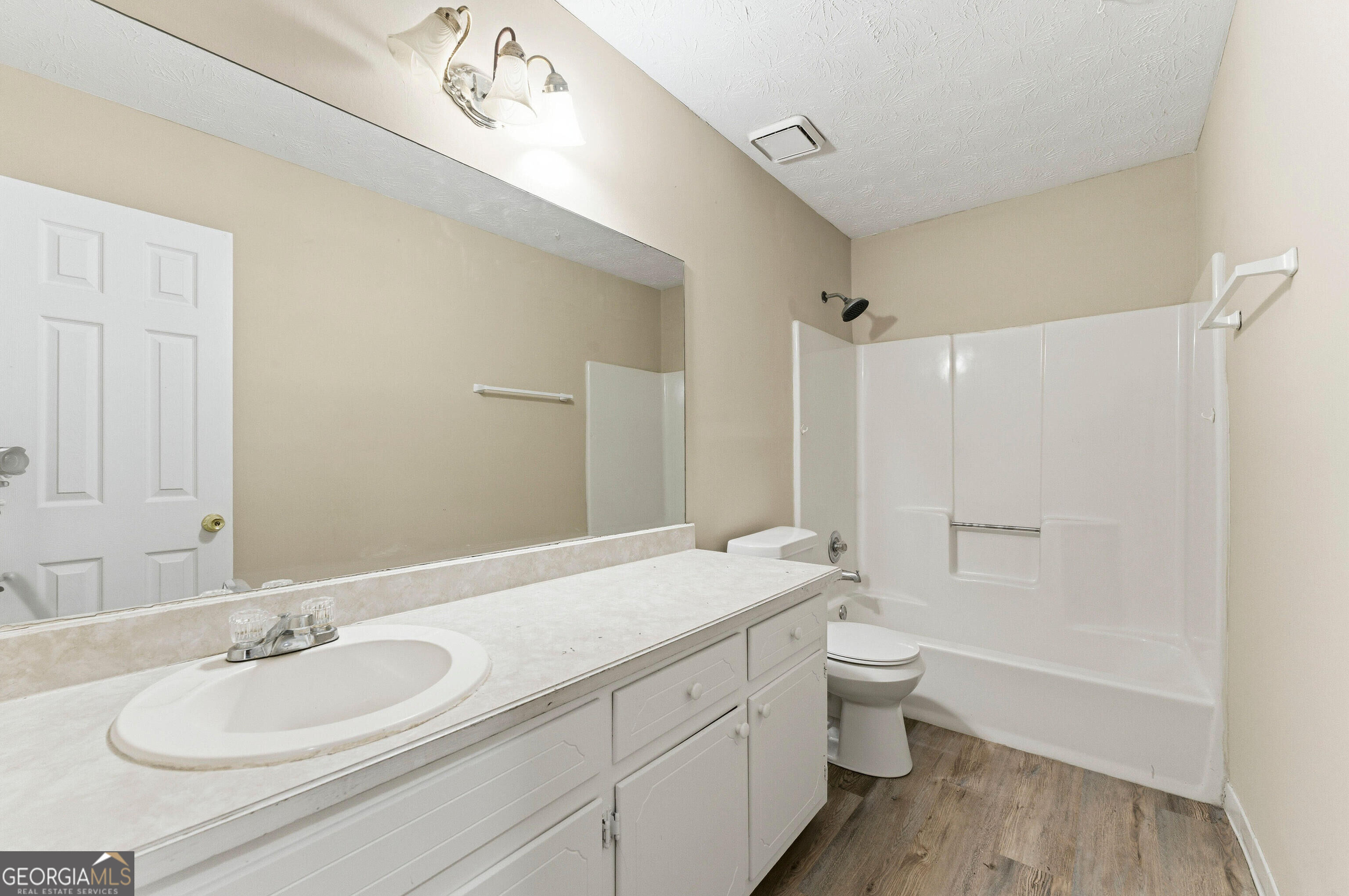 2653 Laurel Woods Lane Se Property Photo 9