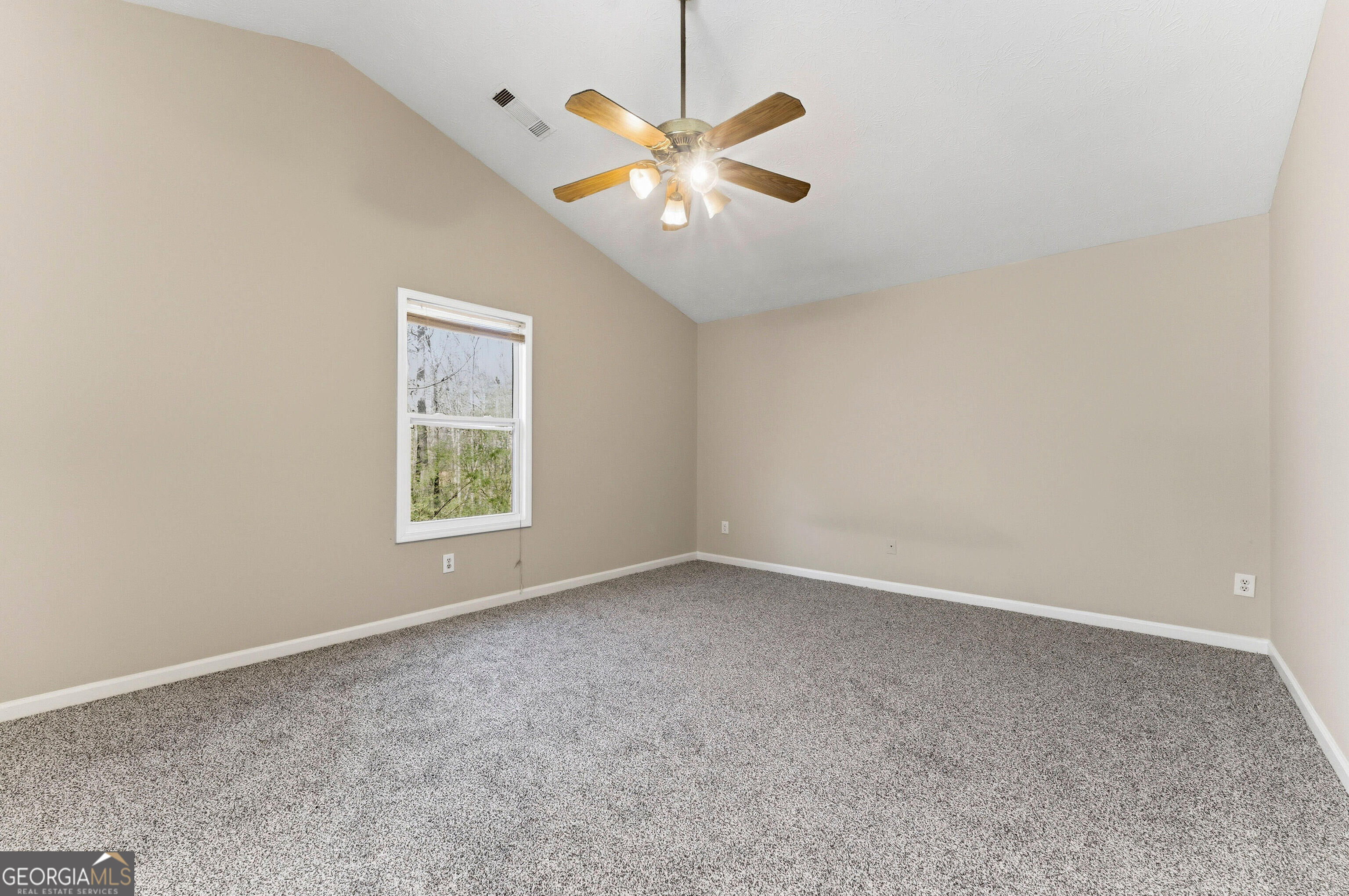 2653 Laurel Woods Lane Se Property Photo 13