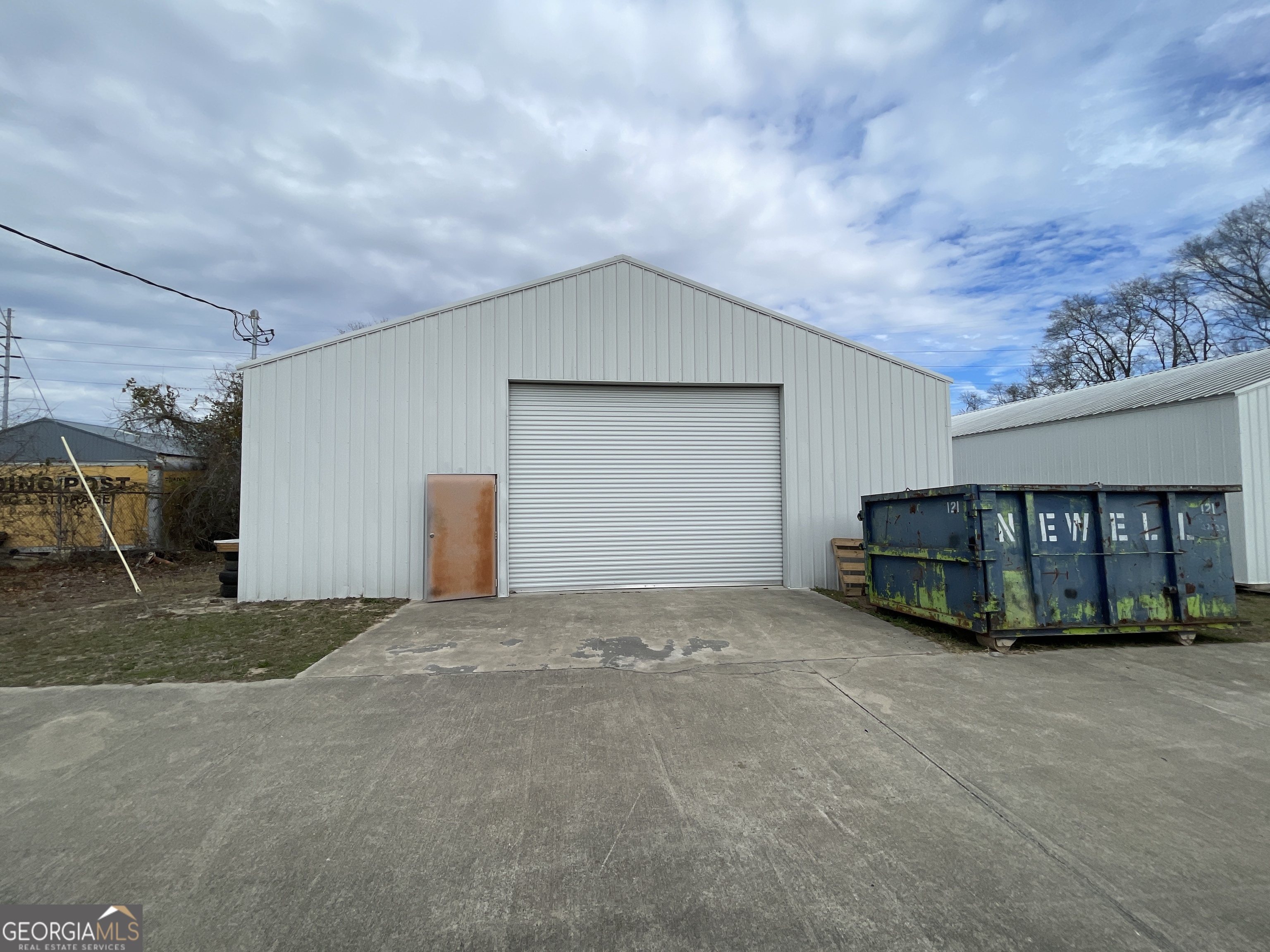 2702 Mike Padgett Highway Property Photo 25