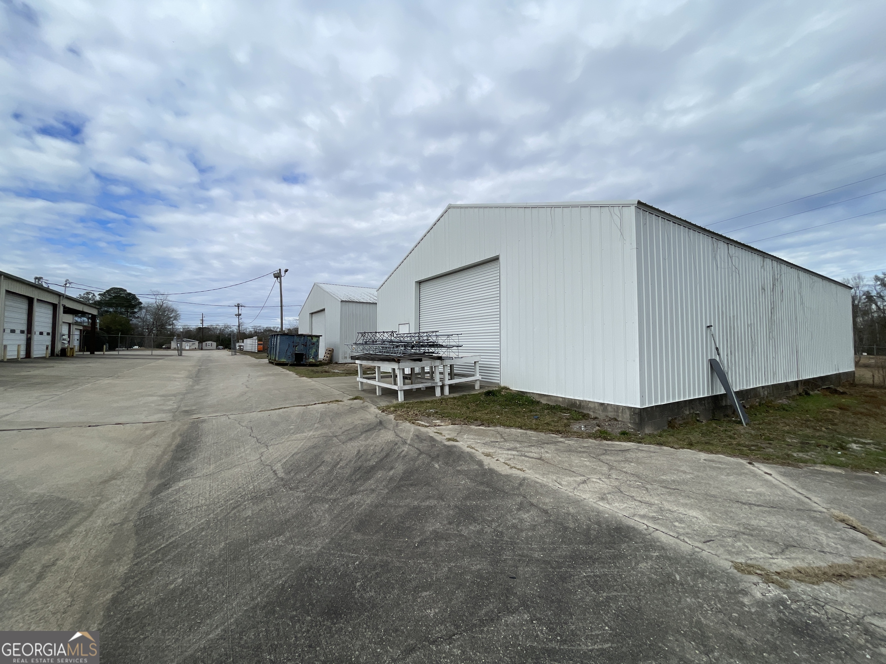 2702 Mike Padgett Highway Property Photo 29