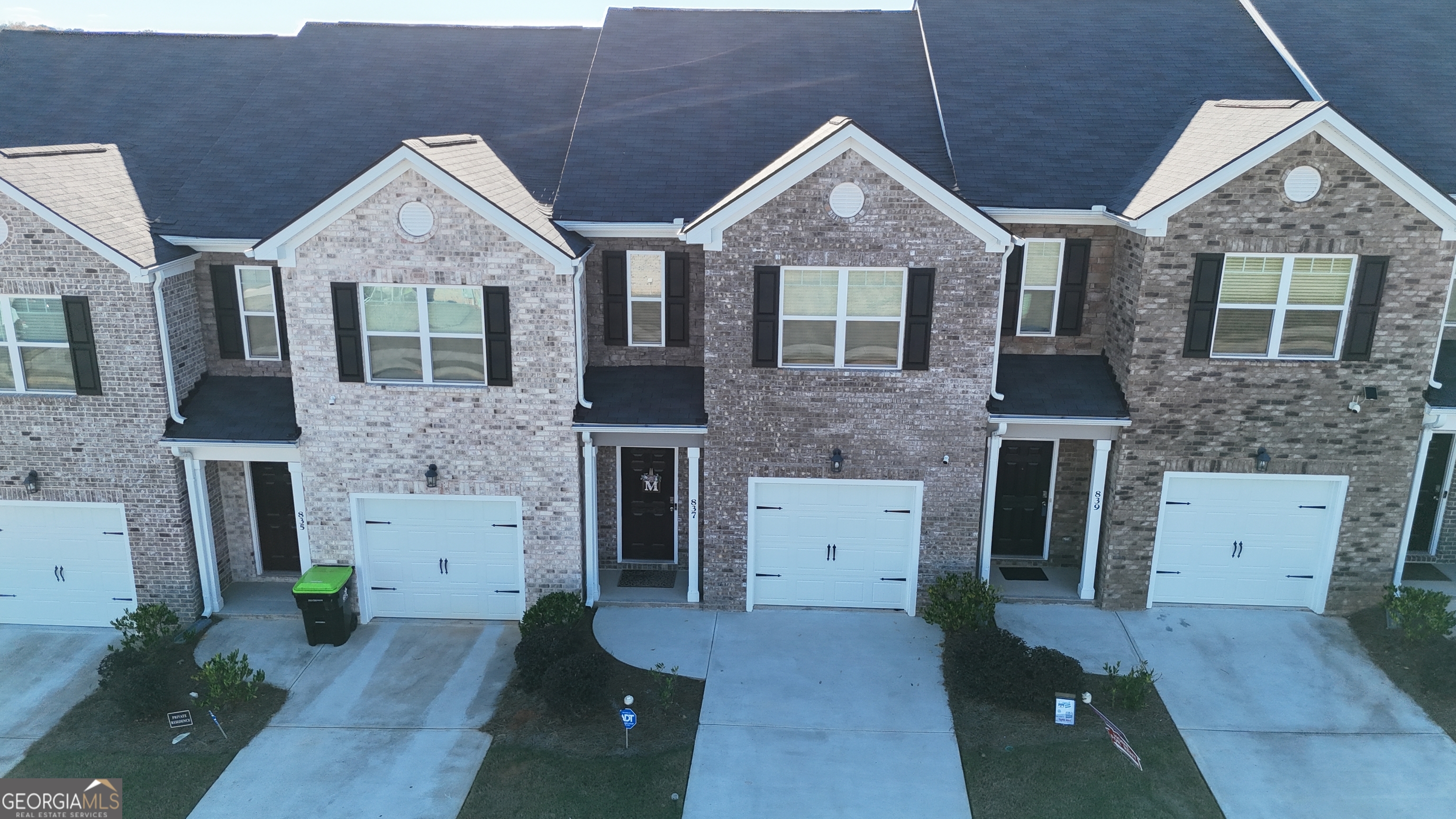 837 Taurus Drive Property Photo 2