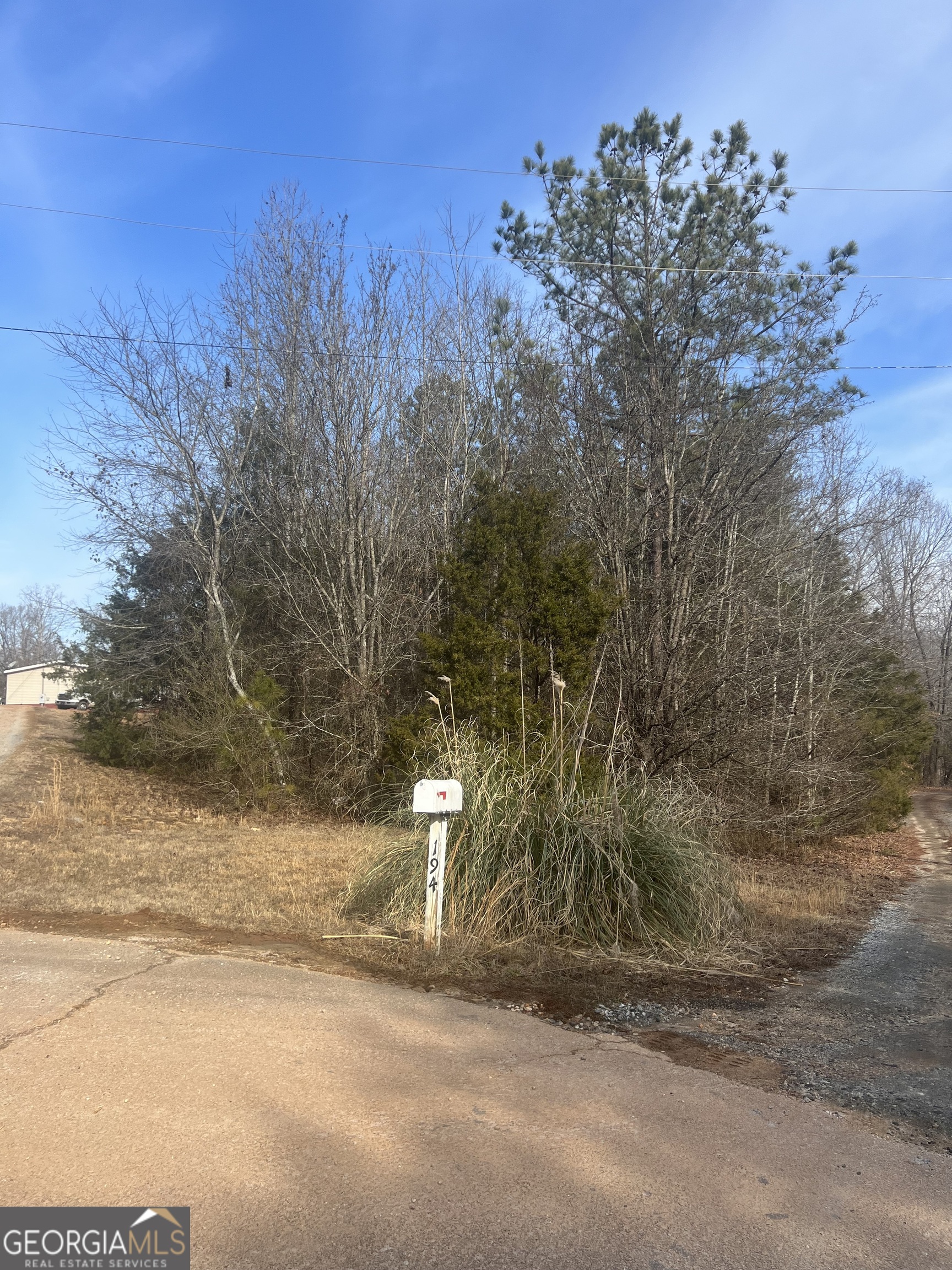 198 Gregory Drive Property Photo 2