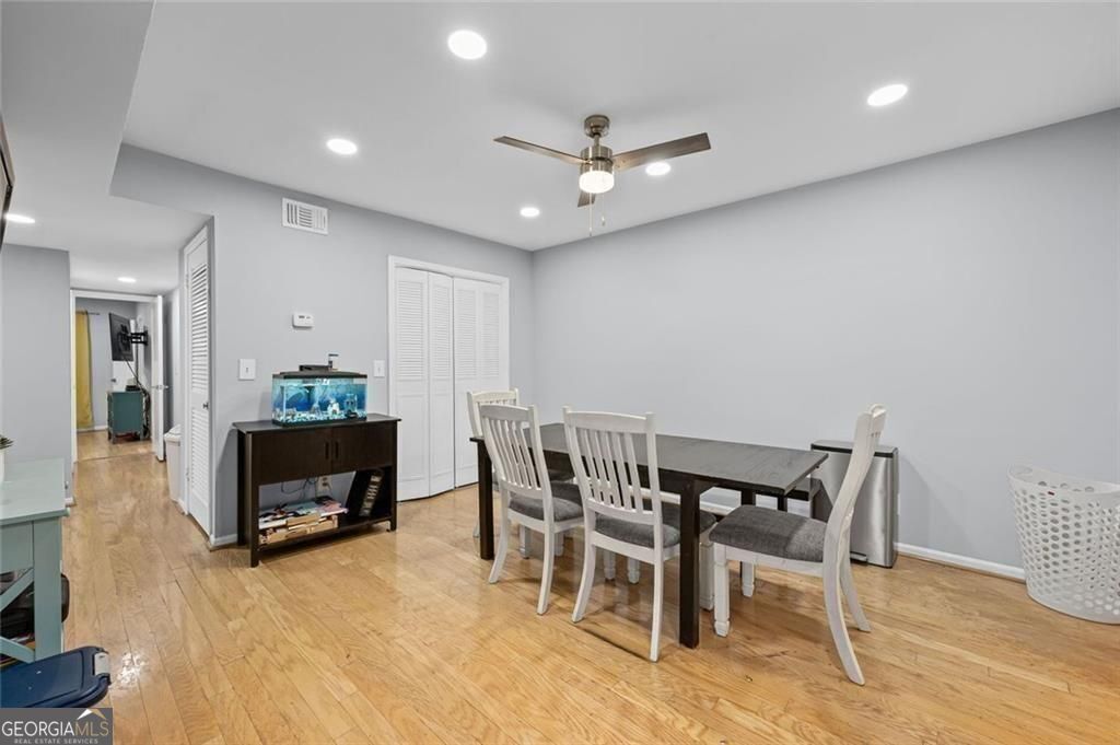 6851 Roswell Road # 4 Property Photo 8