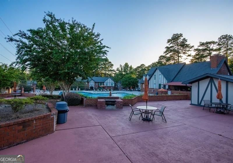 6851 Roswell Road # 4 Property Photo 23