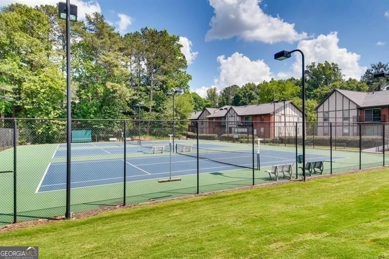 6851 Roswell Road # 4 Property Photo 24