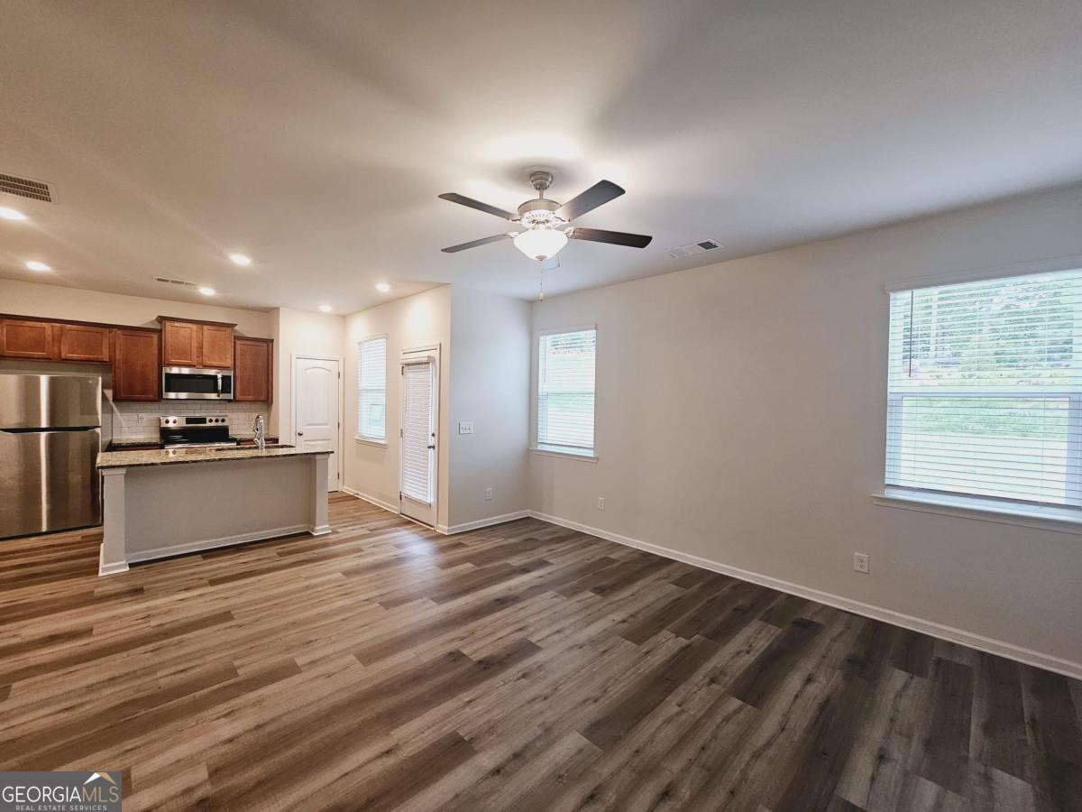 4942 Hillstone Drive Property Photo 3