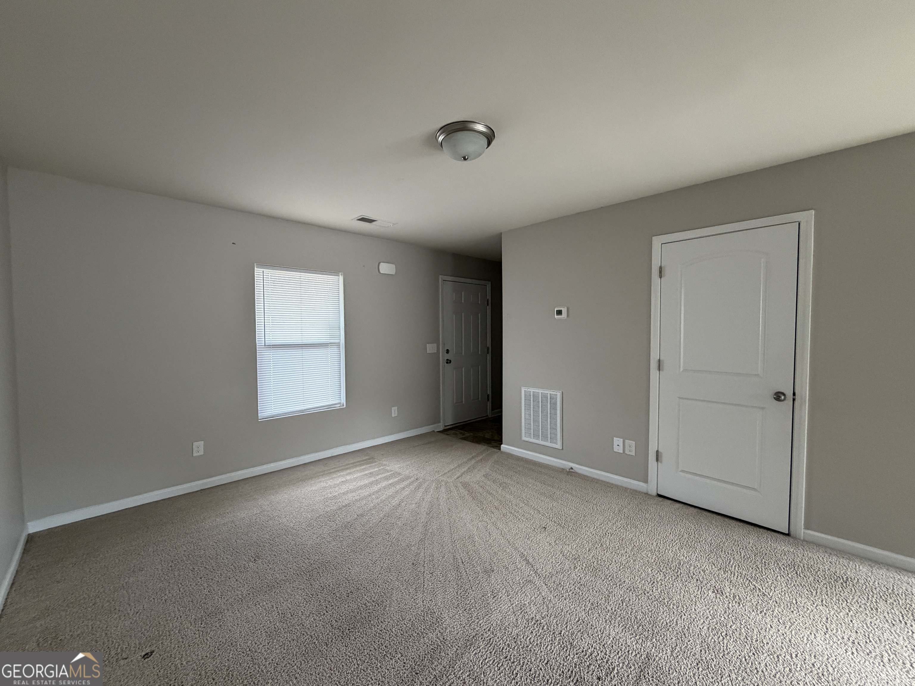4010 Rambling Way Property Photo 3