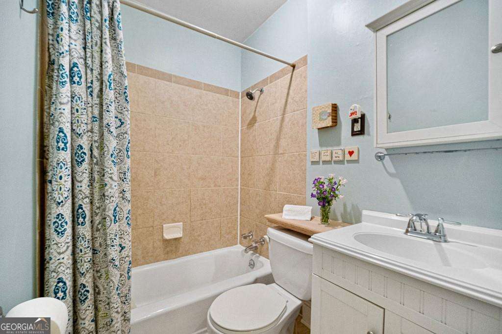 1677 Neely Avenue Property Photo 8