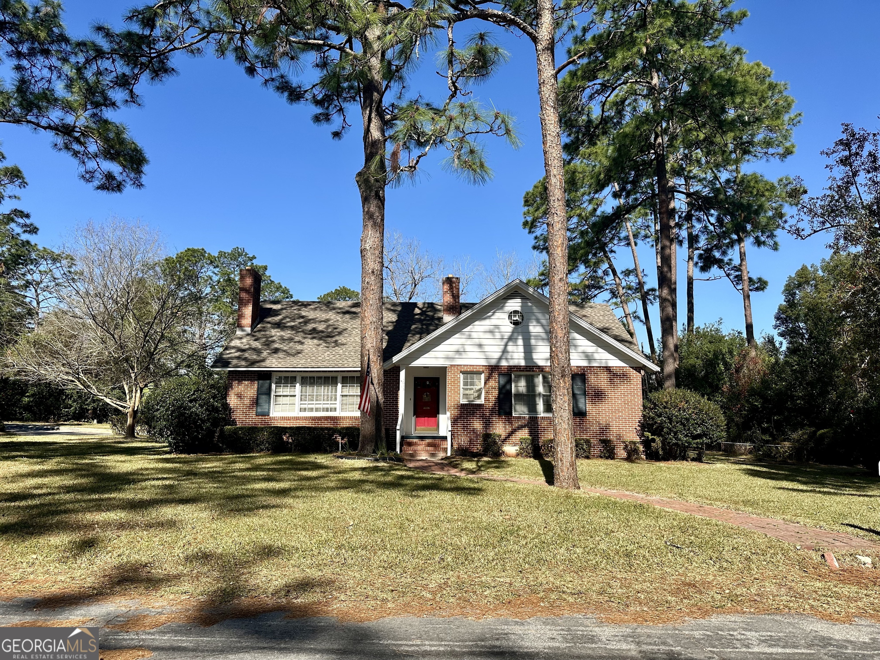 1613 Camellia Drive Property Photo 1