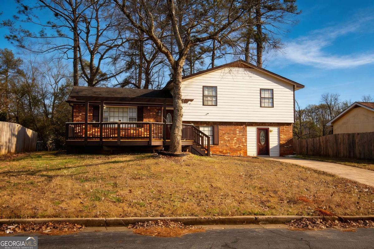 6566 Melandre Drive Property Photo 1