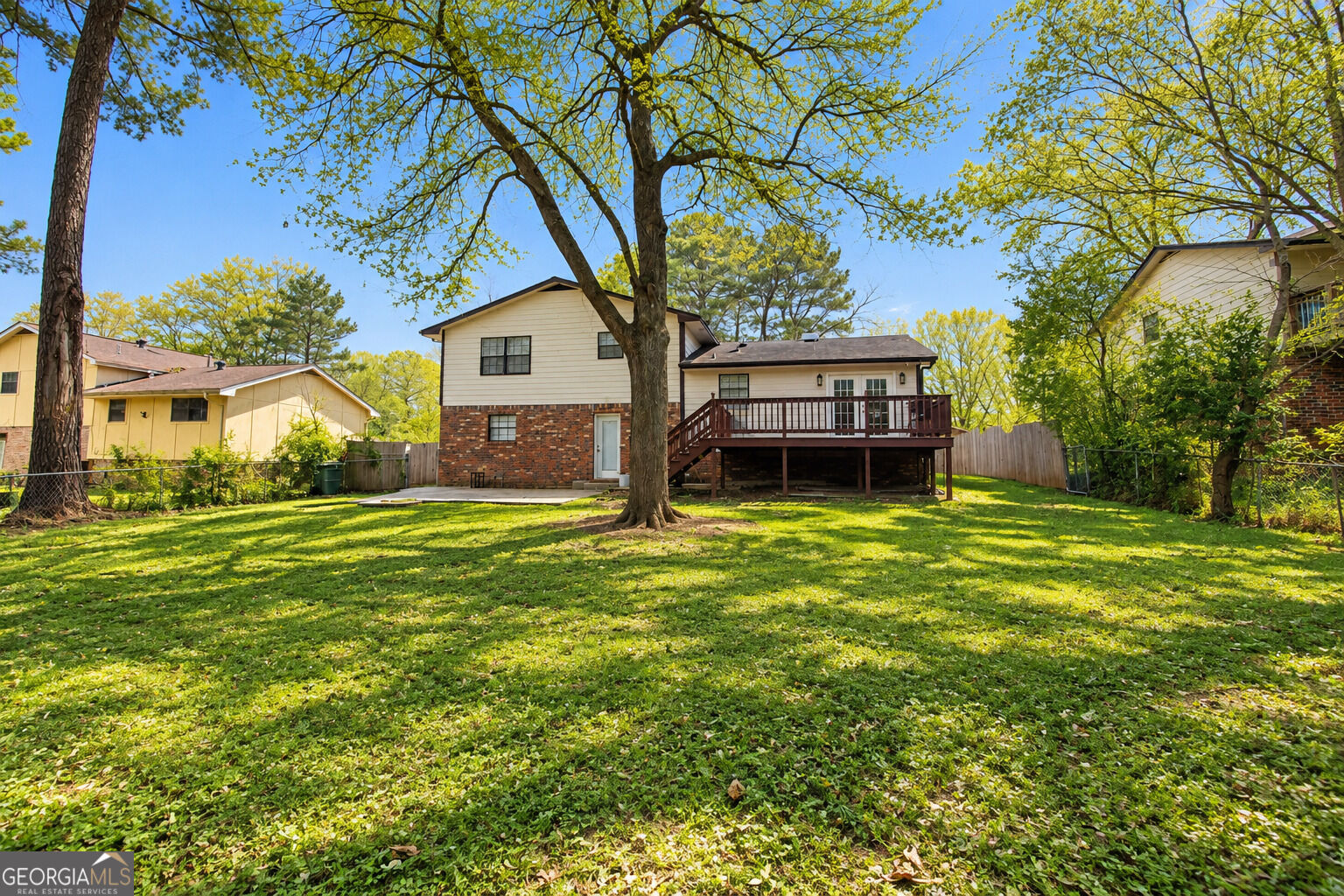 6566 Melandre Drive Property Photo 11