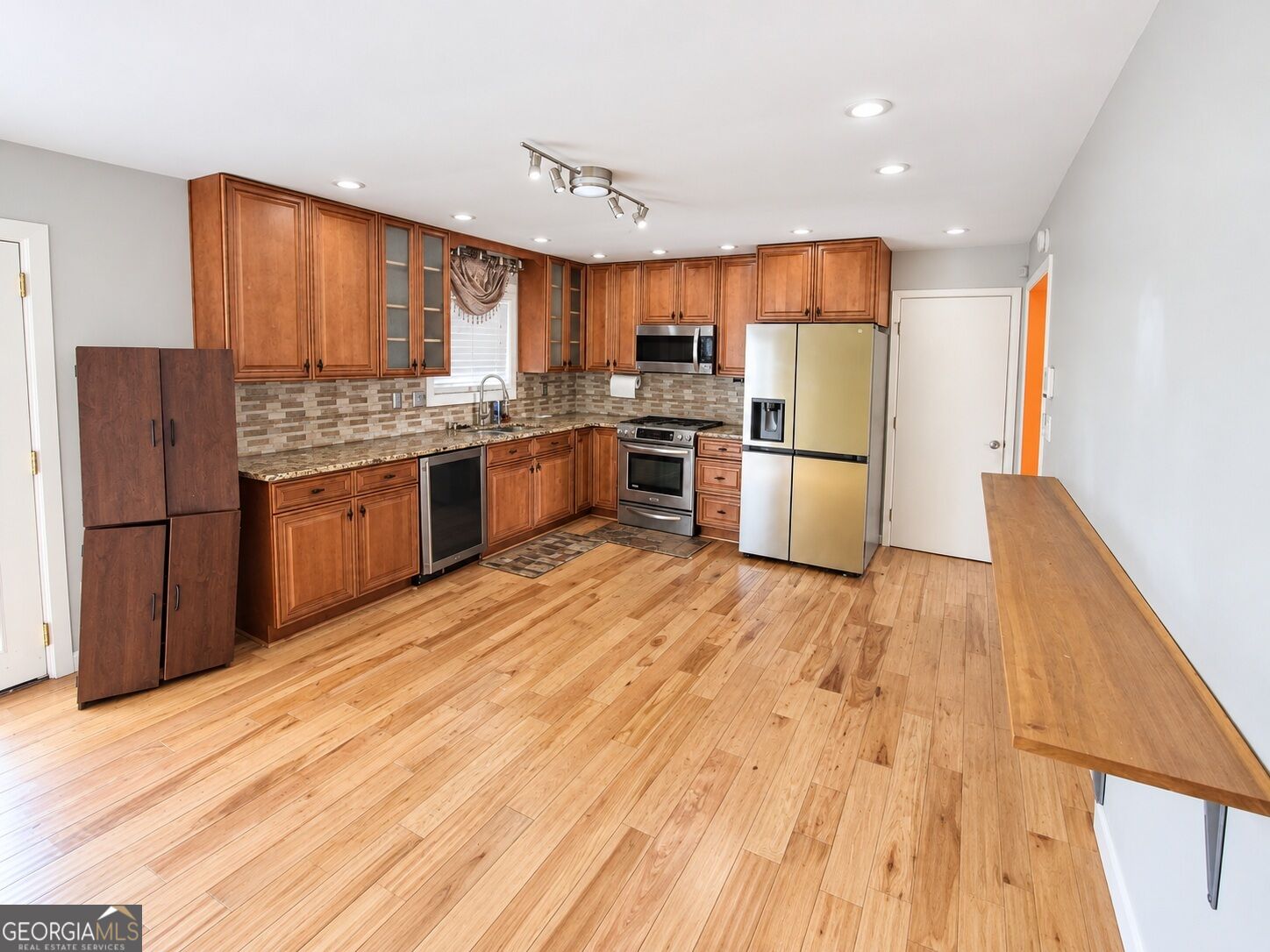 6566 Melandre Drive Property Photo 19