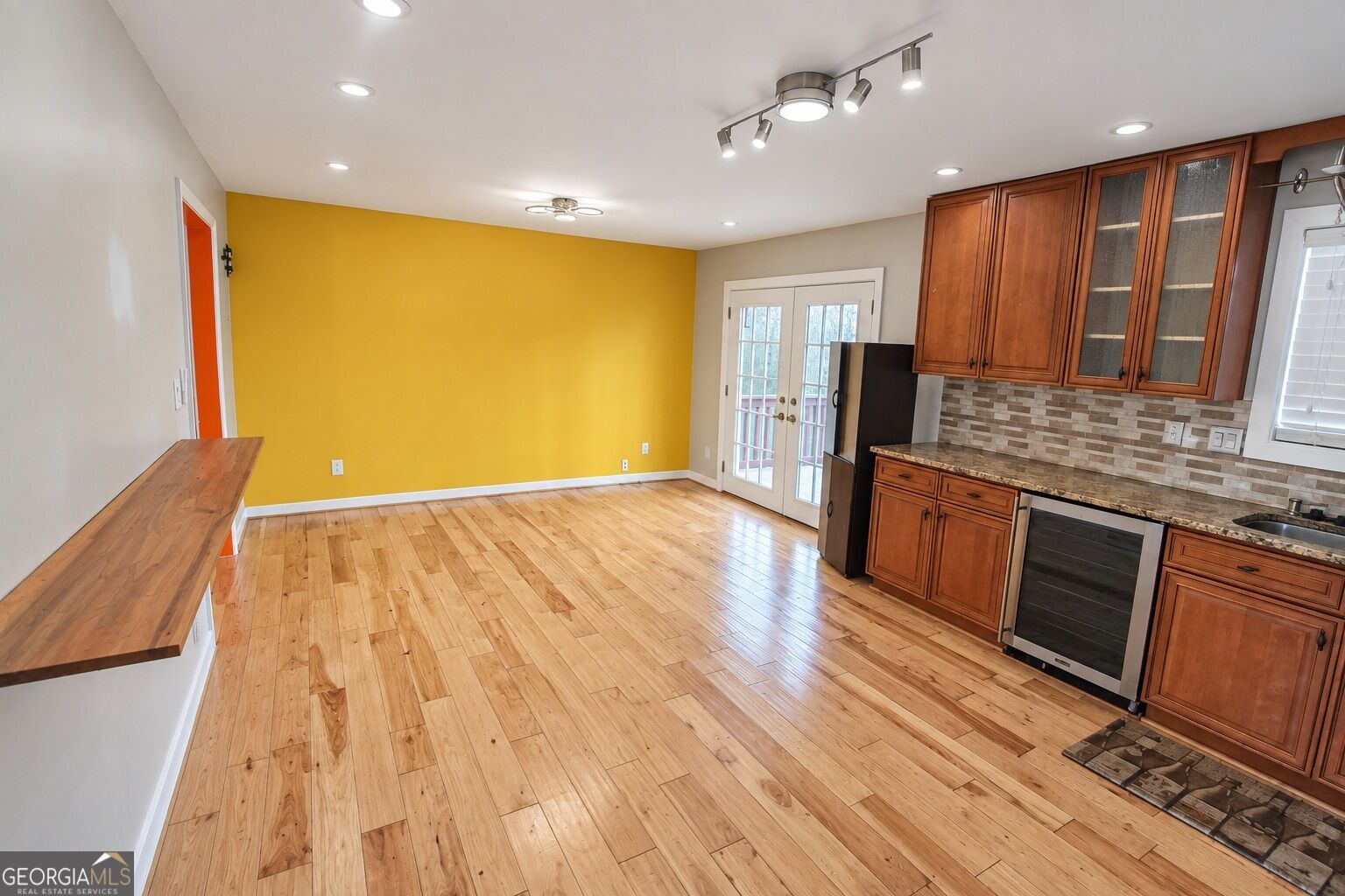 6566 Melandre Drive Property Photo 23