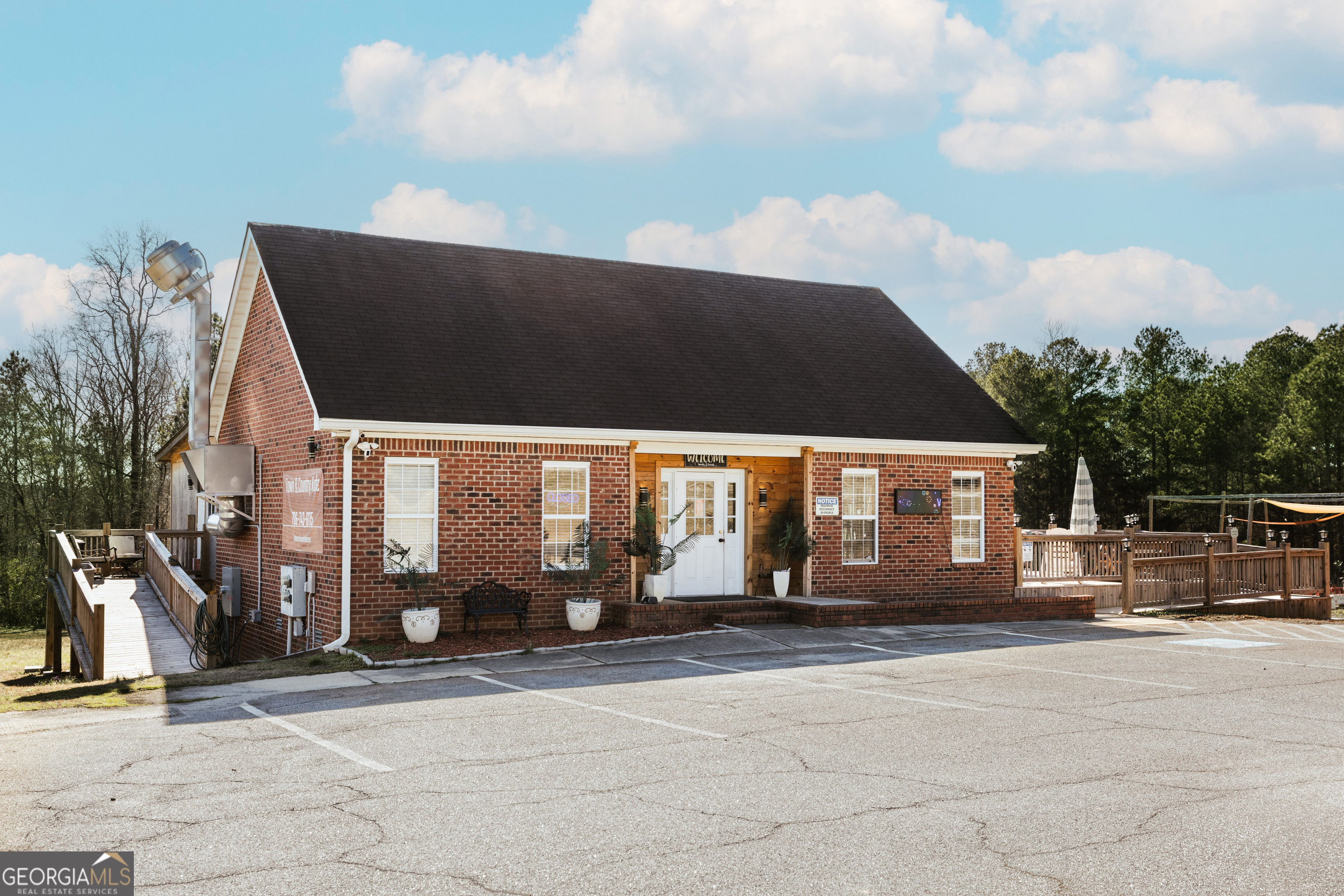 9 Callaway Drive Property Photo 1
