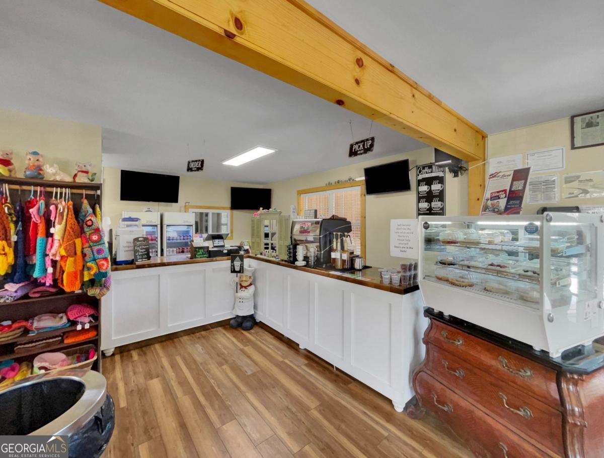9 Callaway Drive Property Photo 12