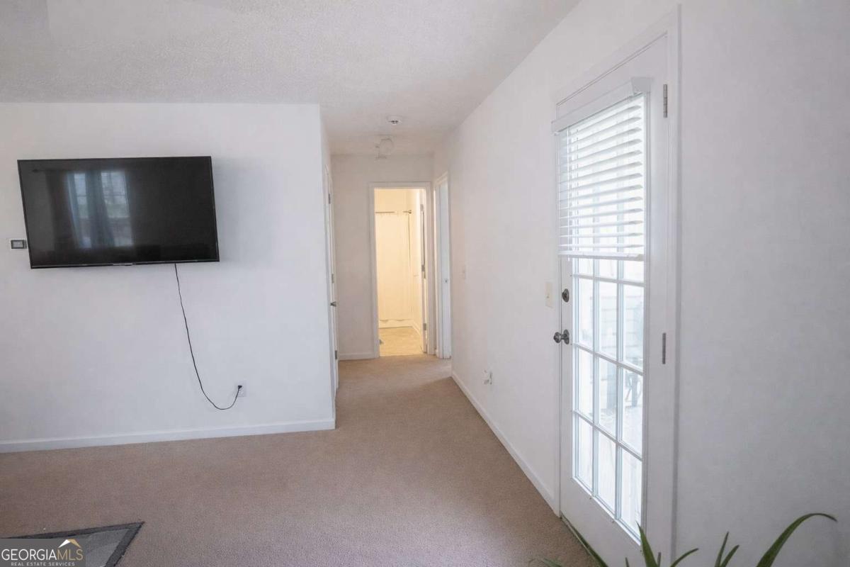 10941 Station Drive Property Photo 5