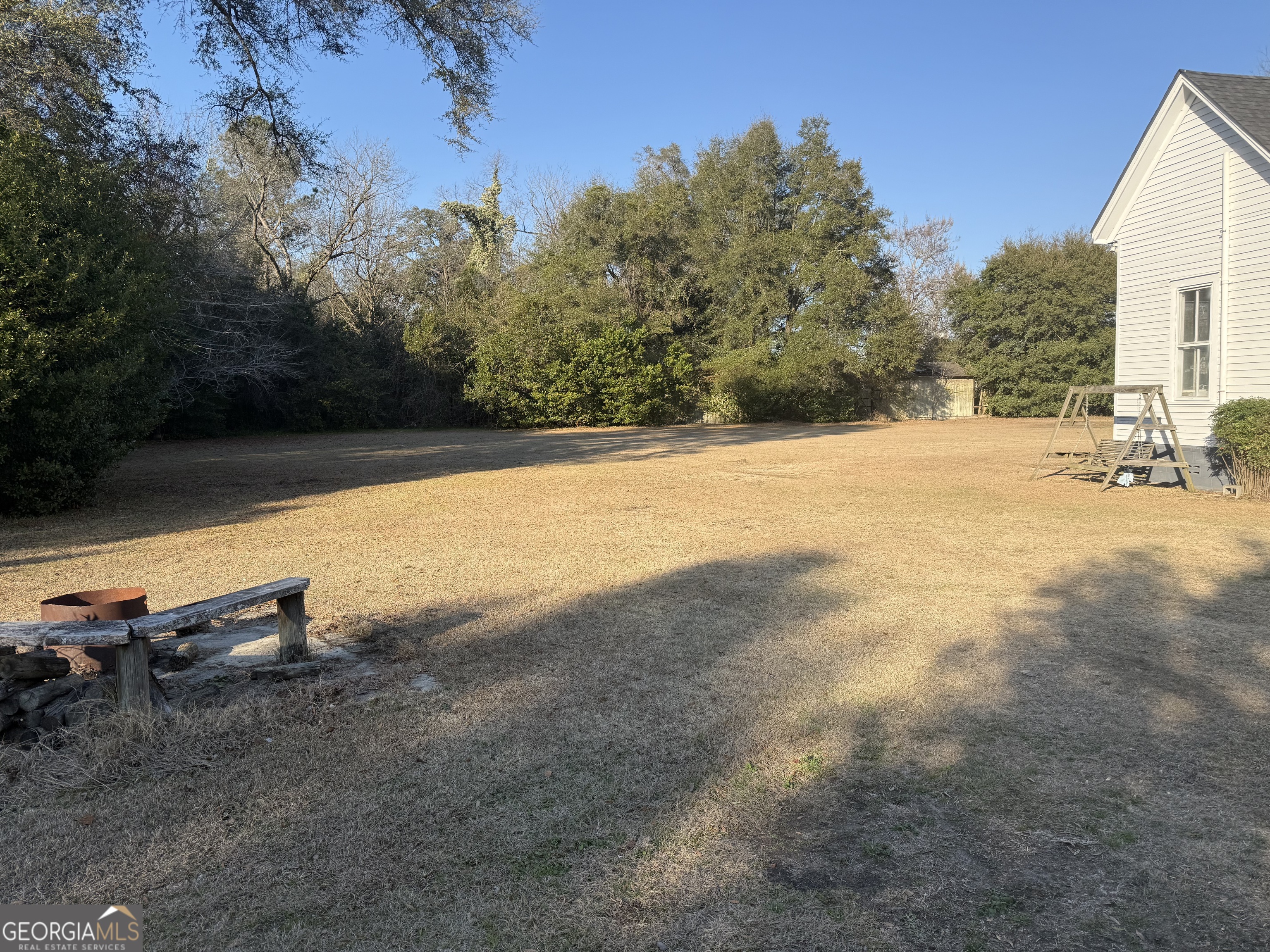 315 Pine Avenue Property Photo 6