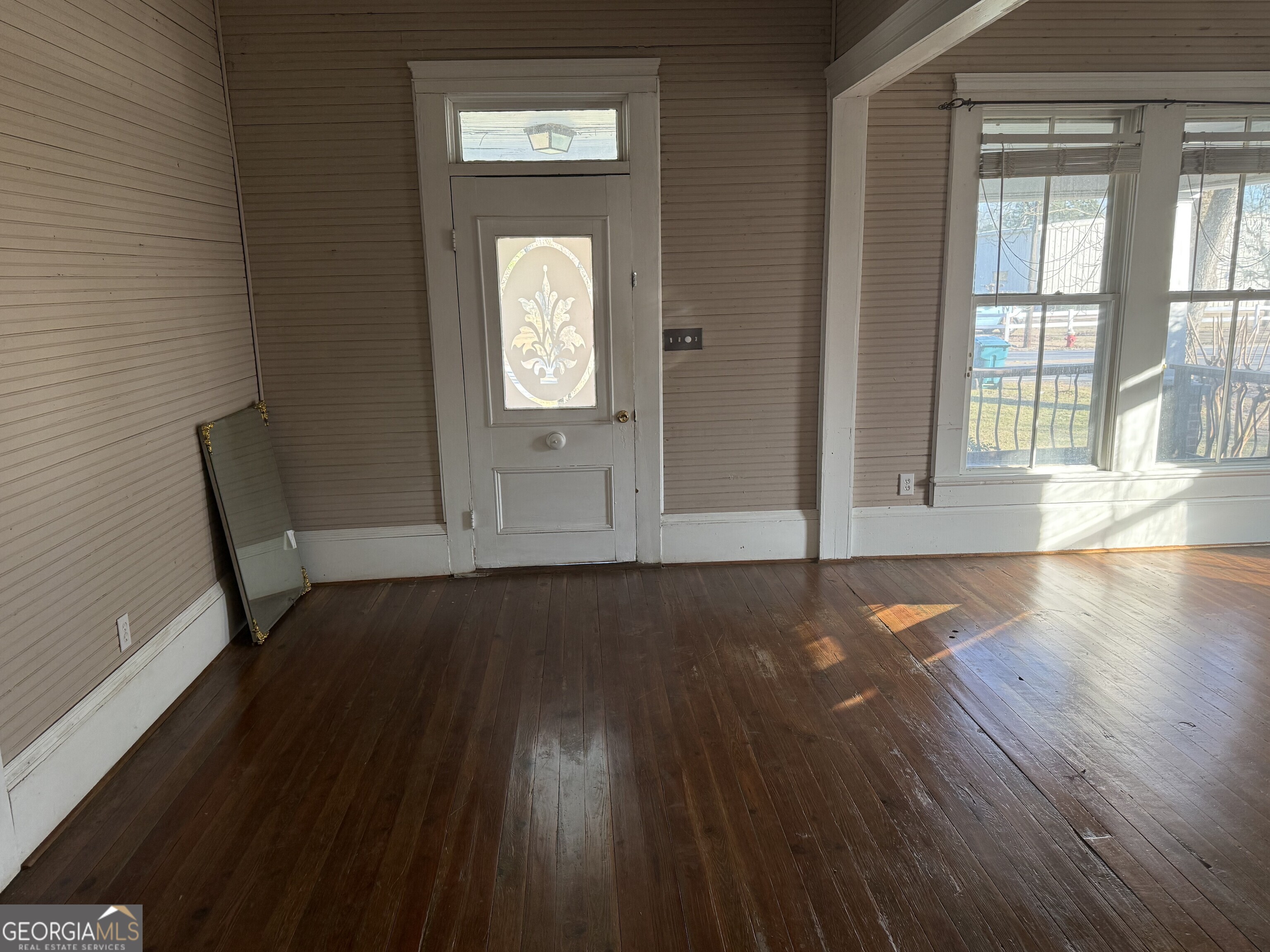 315 Pine Avenue Property Photo 11