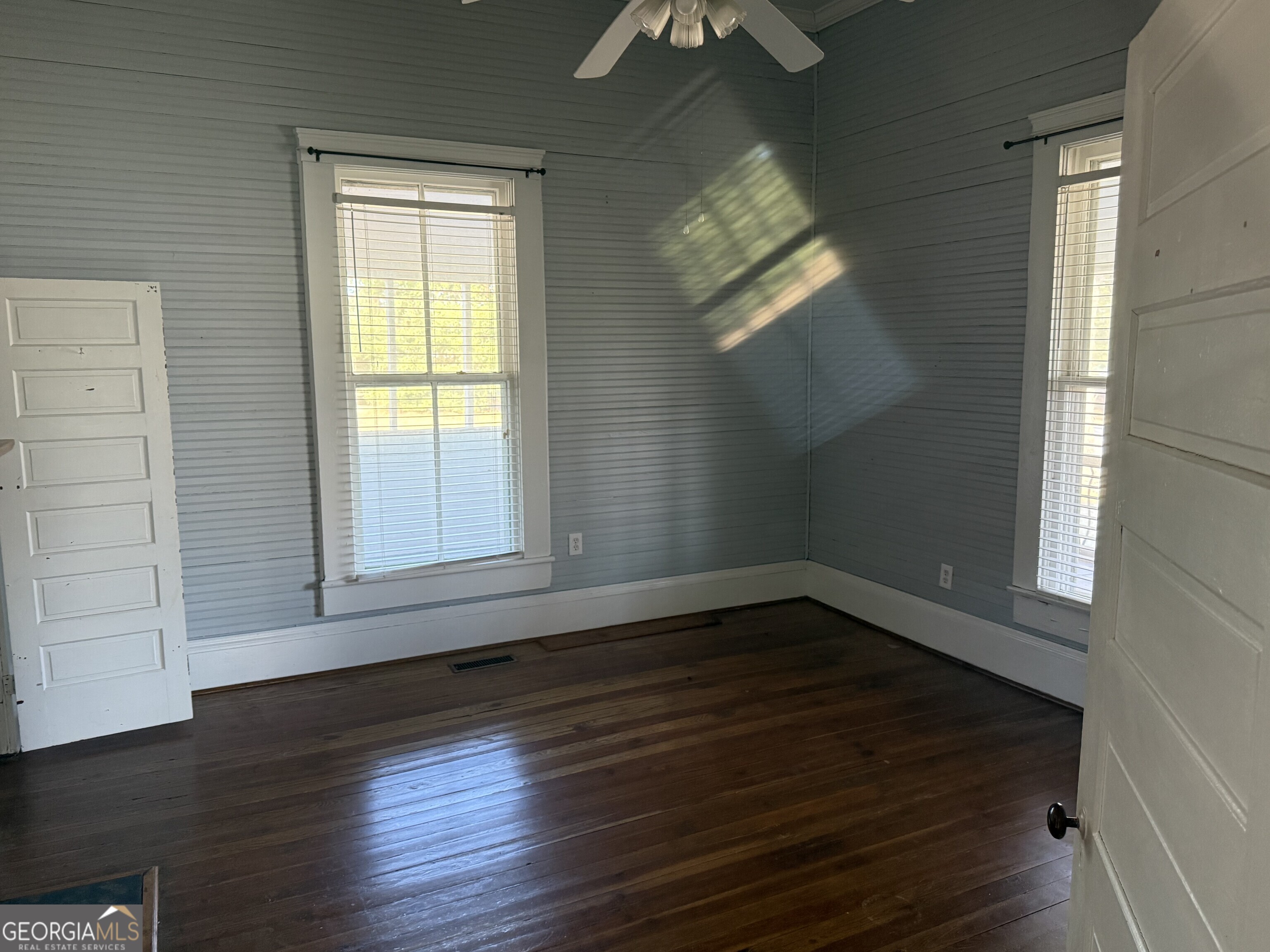 315 Pine Avenue Property Photo 14