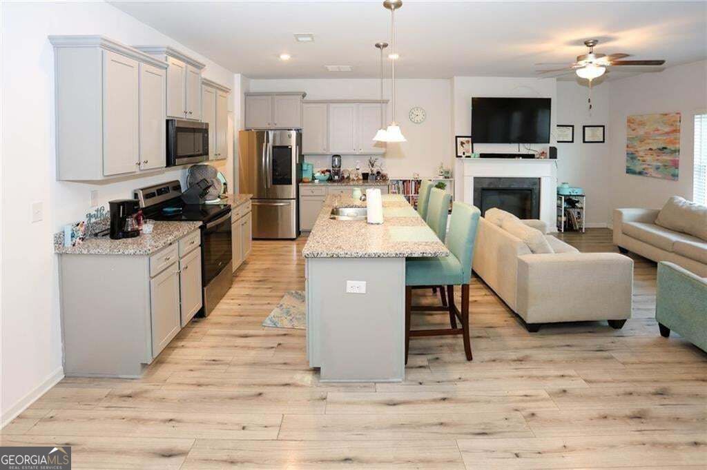7488 Knoll Hollow Road Property Photo 3