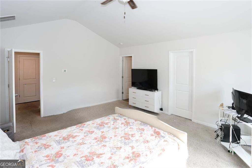 7488 Knoll Hollow Road Property Photo 11