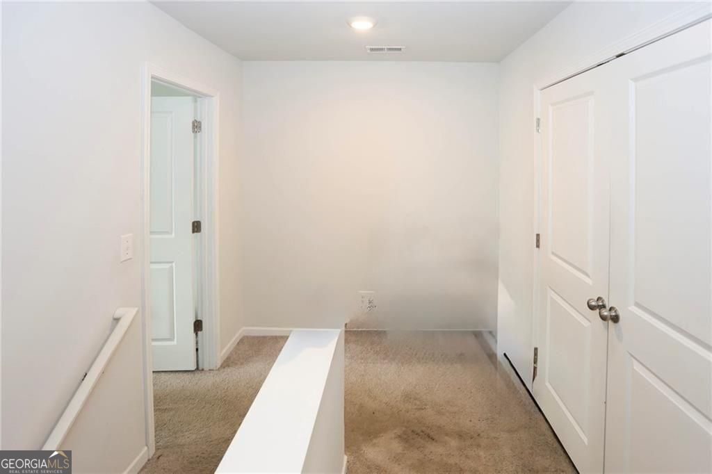 7488 Knoll Hollow Road Property Photo 15